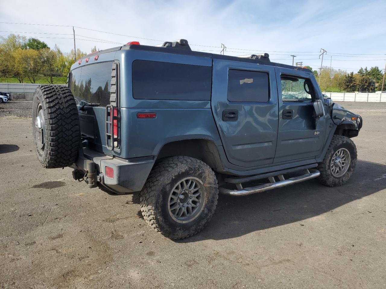 Photo 2 VIN: 5GRGN23U57H103953 - HUMMER H2 