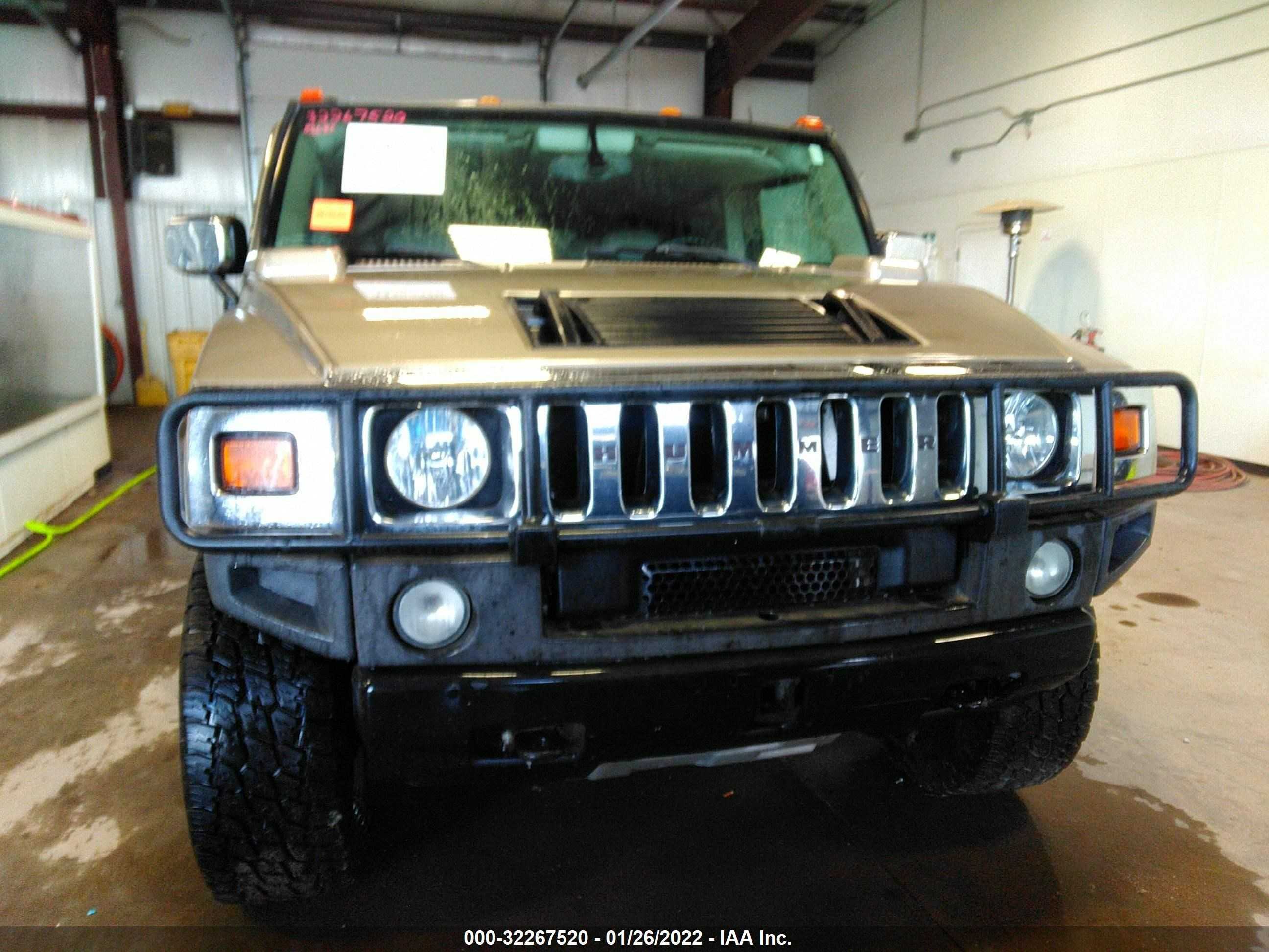 Photo 5 VIN: 5GRGN23U73H107805 - HUMMER H2 