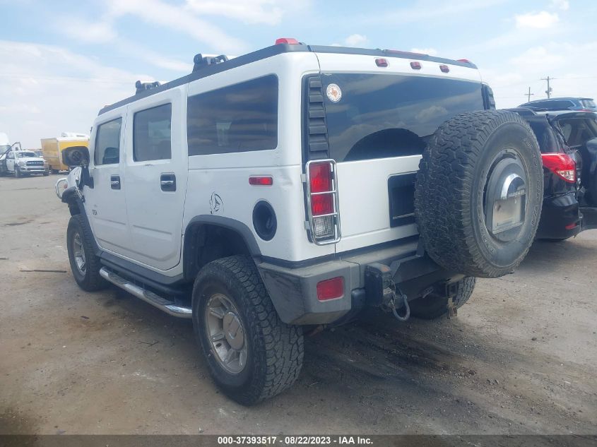 Photo 2 VIN: 5GRGN23U76H108313 - HUMMER H2 