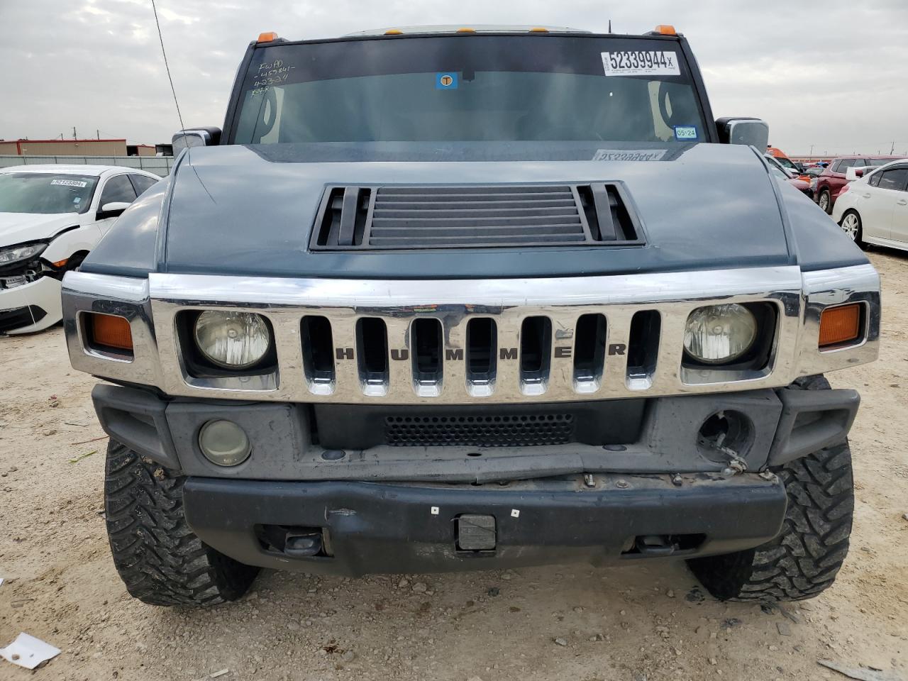 Photo 4 VIN: 5GRGN23U85H103524 - HUMMER H2 