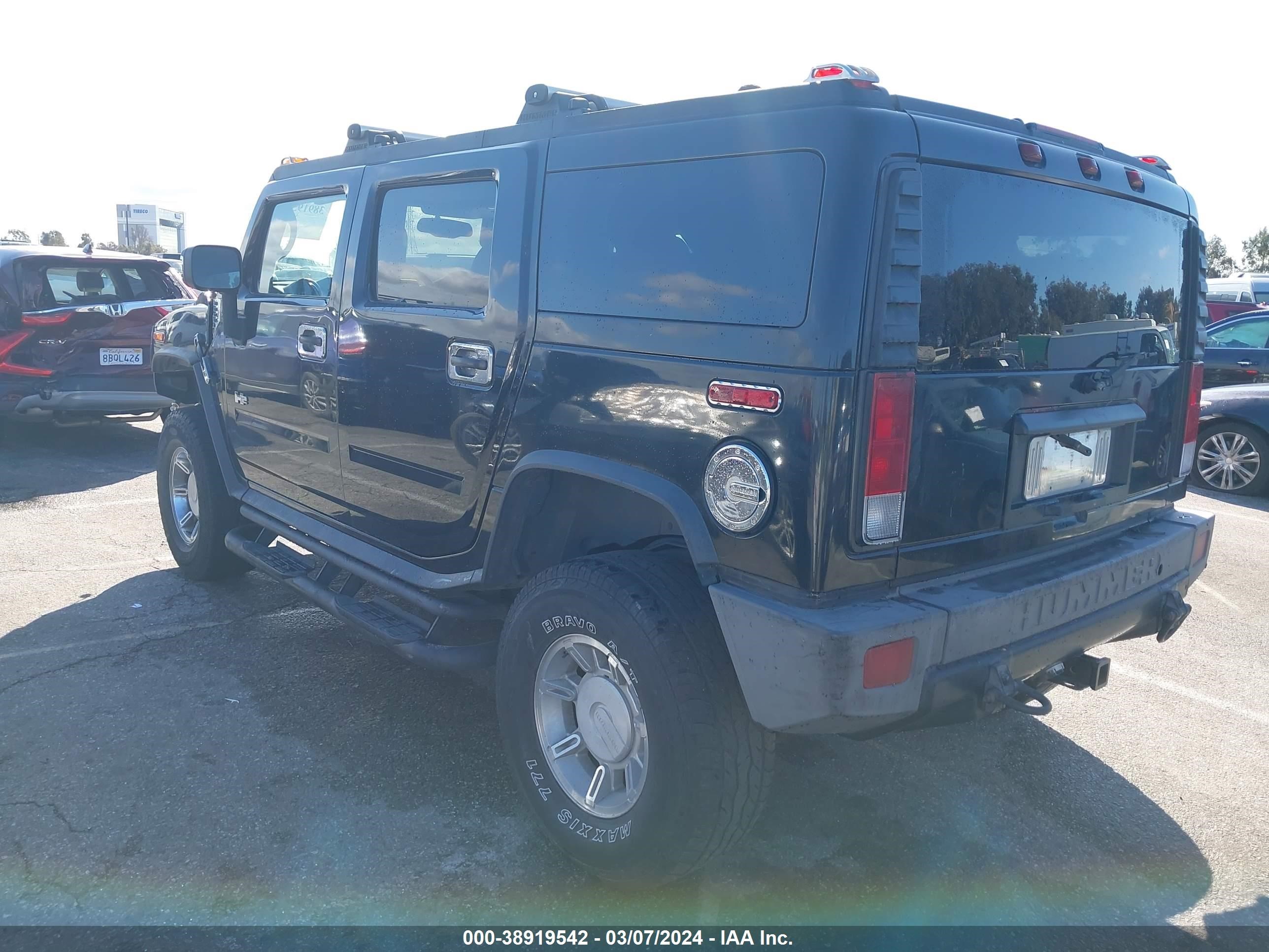 Photo 2 VIN: 5GRGN23U85H124180 - HUMMER NULL 