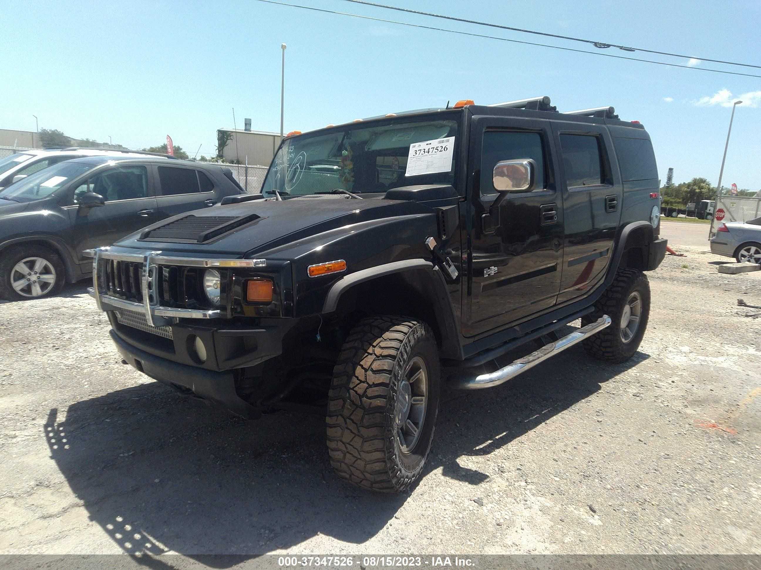 Photo 1 VIN: 5GRGN23U85H126995 - HUMMER H2 