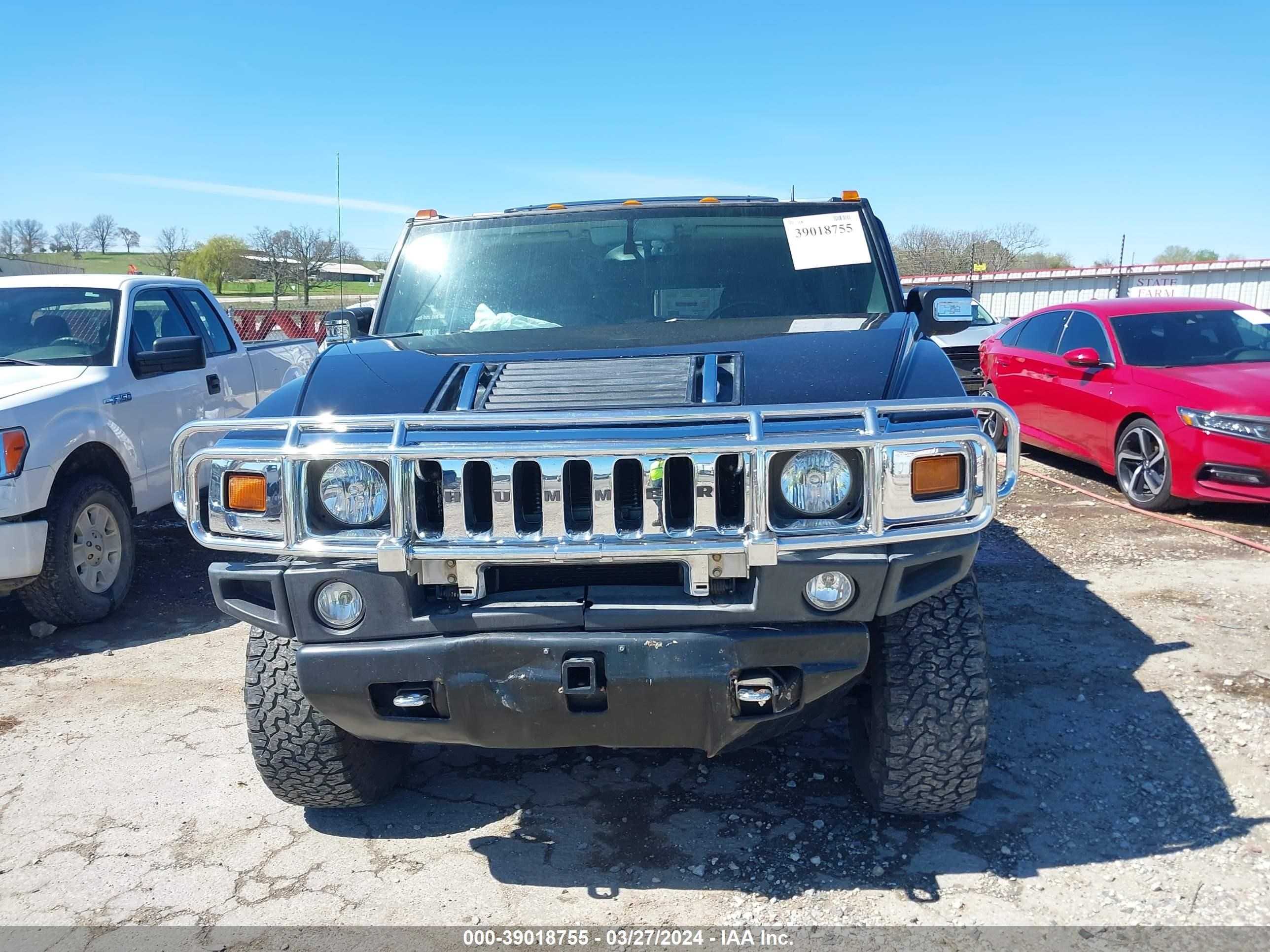 Photo 11 VIN: 5GRGN23U87H112887 - HUMMER H2 