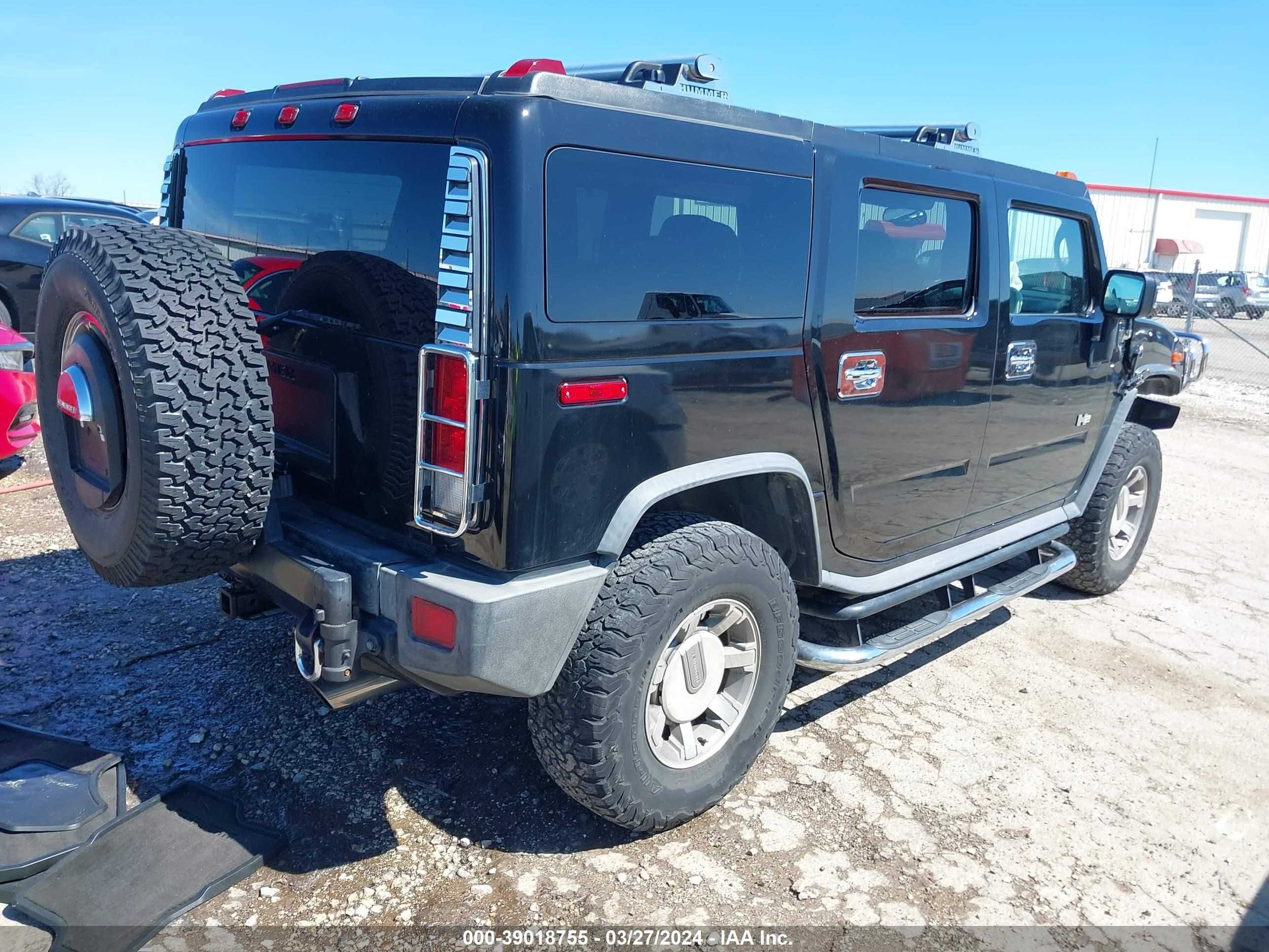 Photo 3 VIN: 5GRGN23U87H112887 - HUMMER H2 