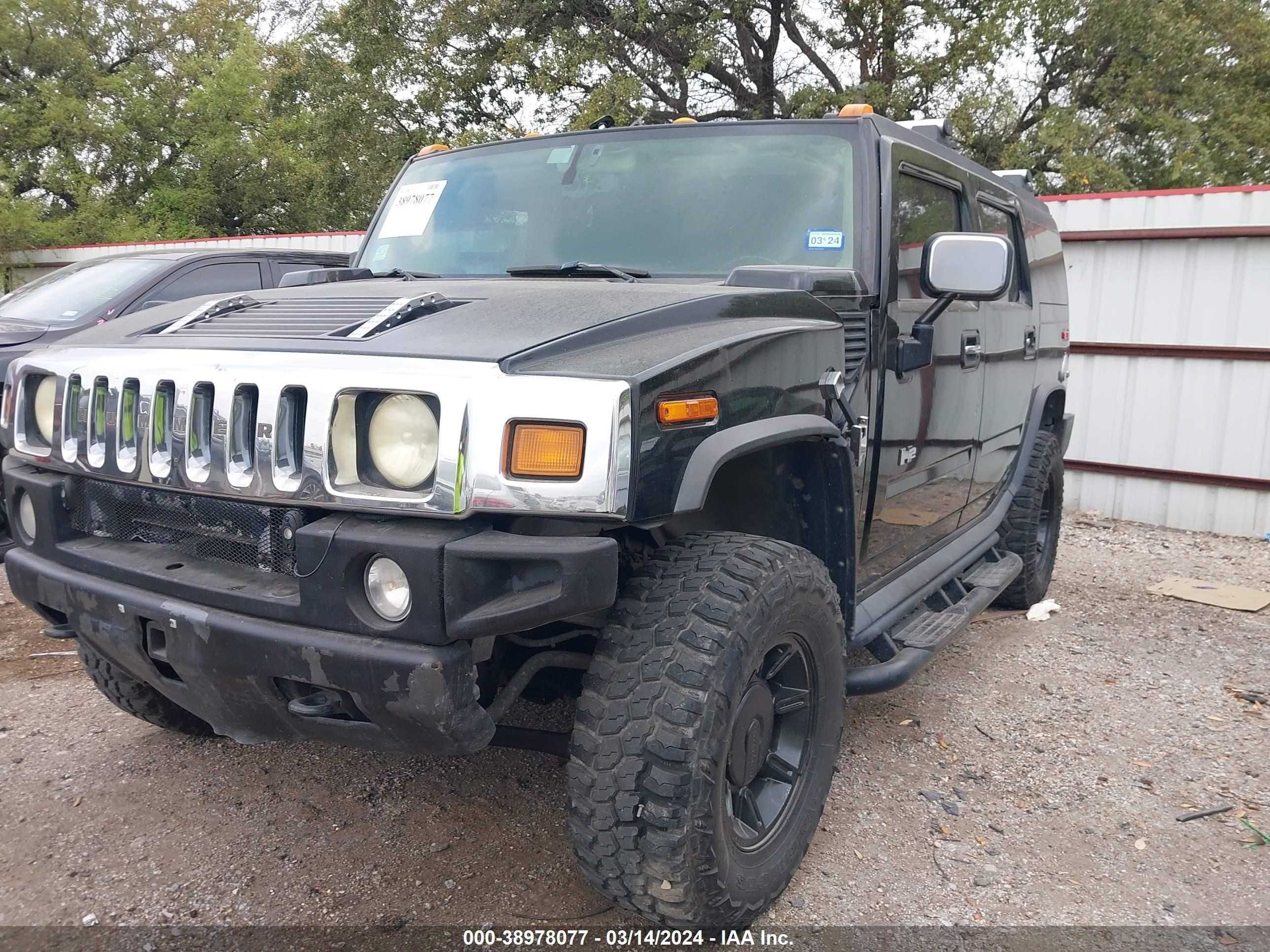 Photo 5 VIN: 5GRGN23U93H103741 - HUMMER H2 