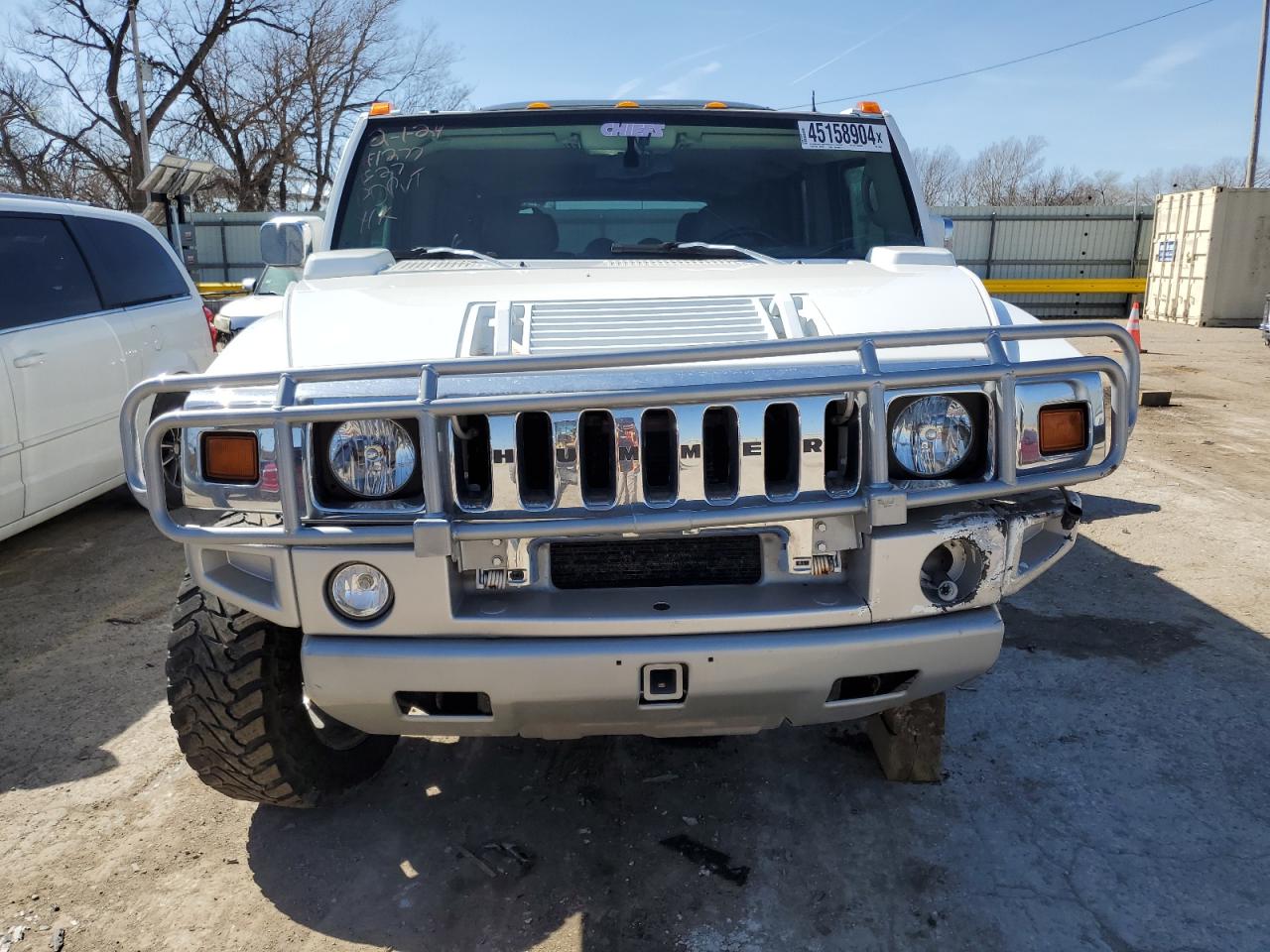 Photo 4 VIN: 5GRGN23U93H113363 - HUMMER H2 