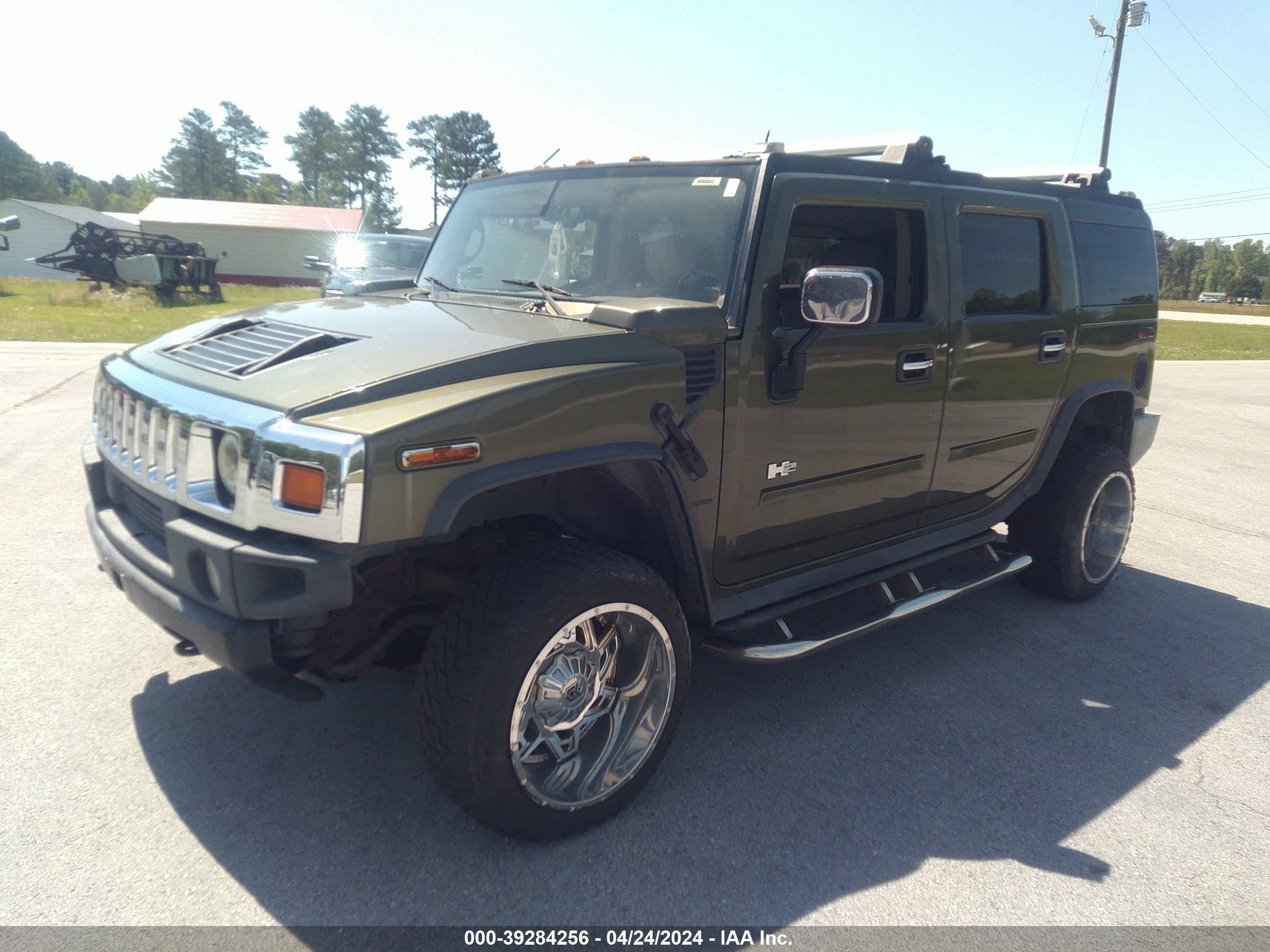 Photo 2 VIN: 5GRGN23U93H132074 - HUMMER H2 