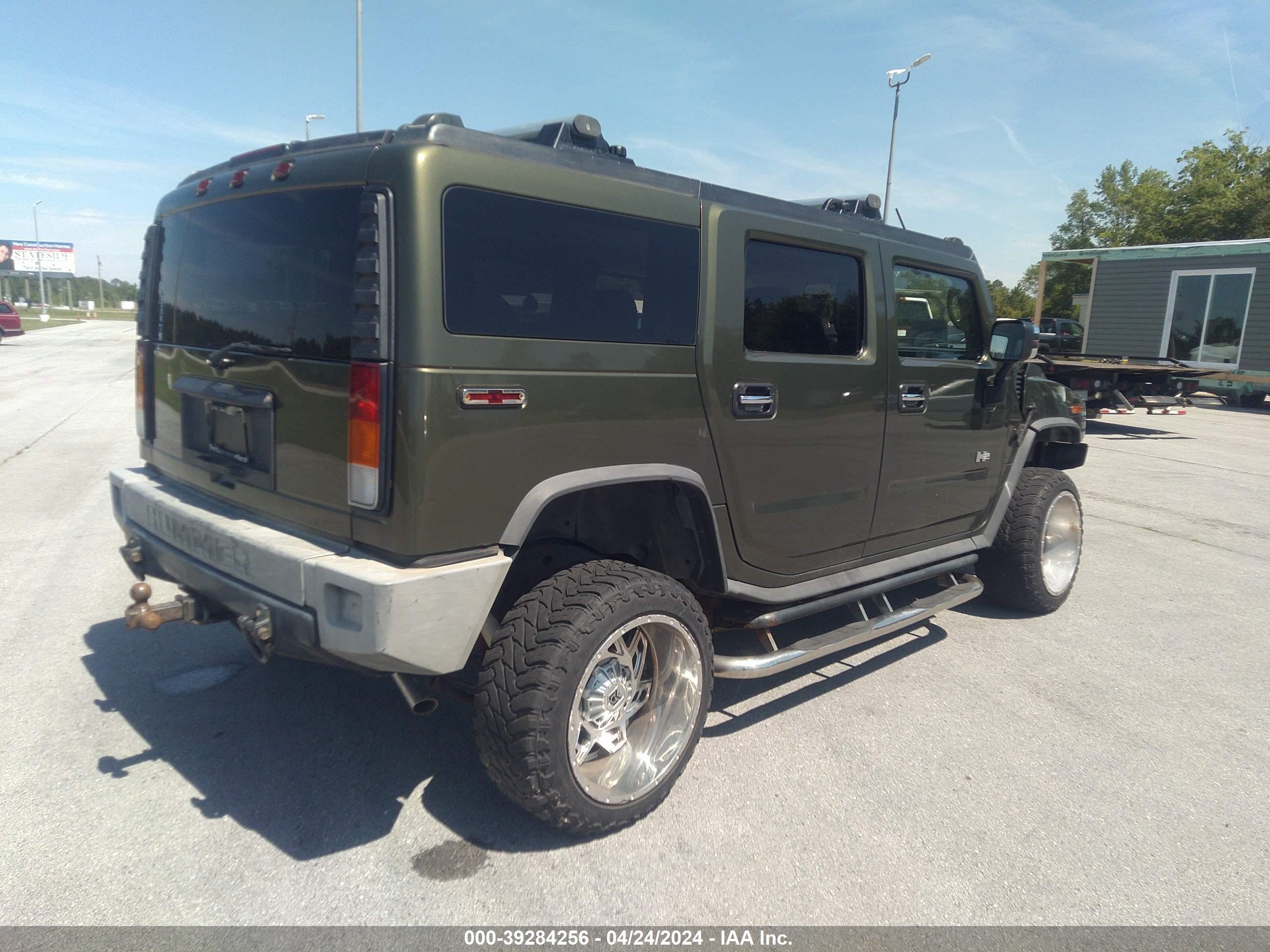 Photo 4 VIN: 5GRGN23U93H132074 - HUMMER H2 