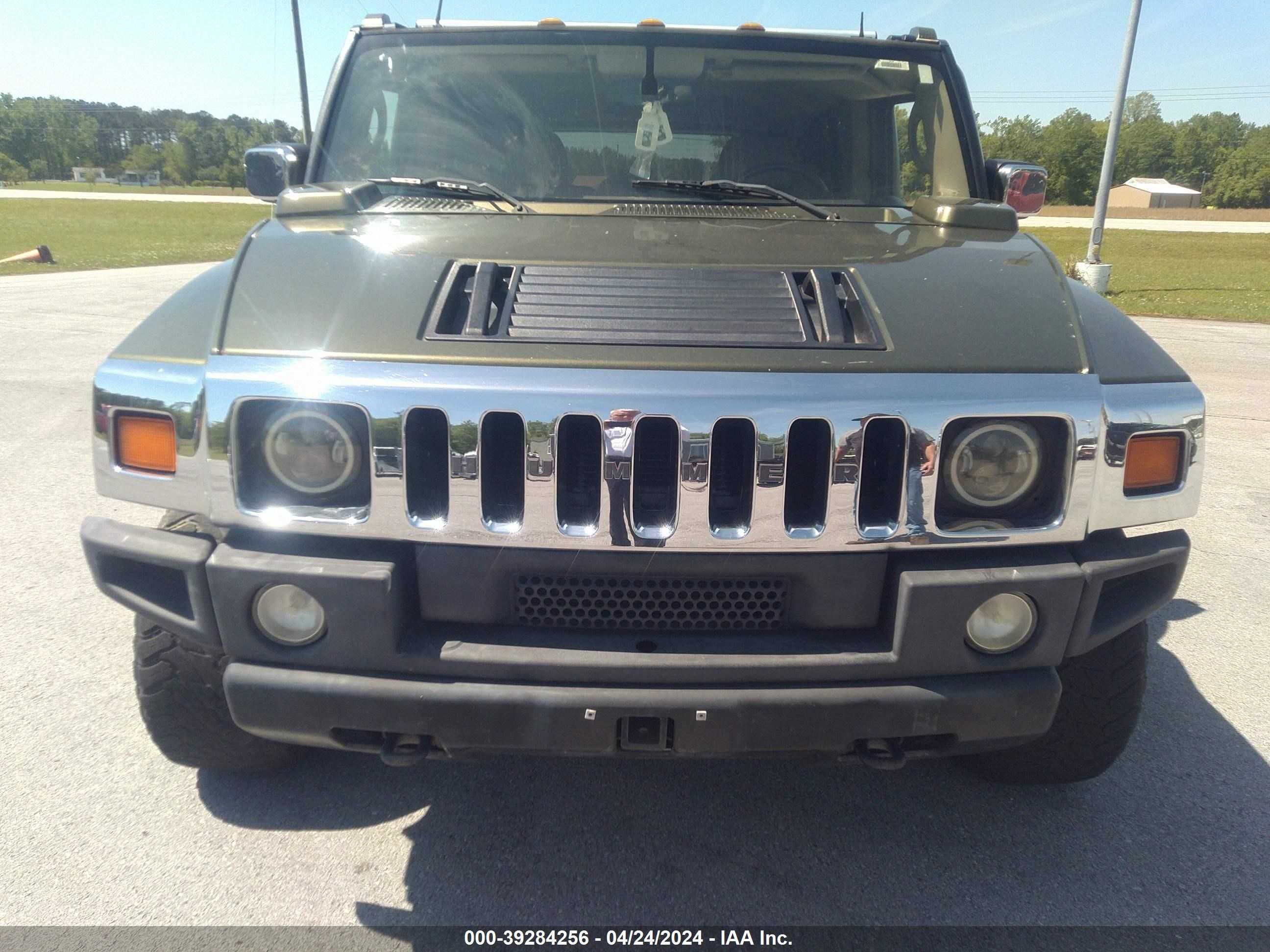 Photo 6 VIN: 5GRGN23U93H132074 - HUMMER H2 