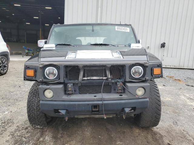 Photo 4 VIN: 5GRGN23UX3H121939 - HUMMER H2 