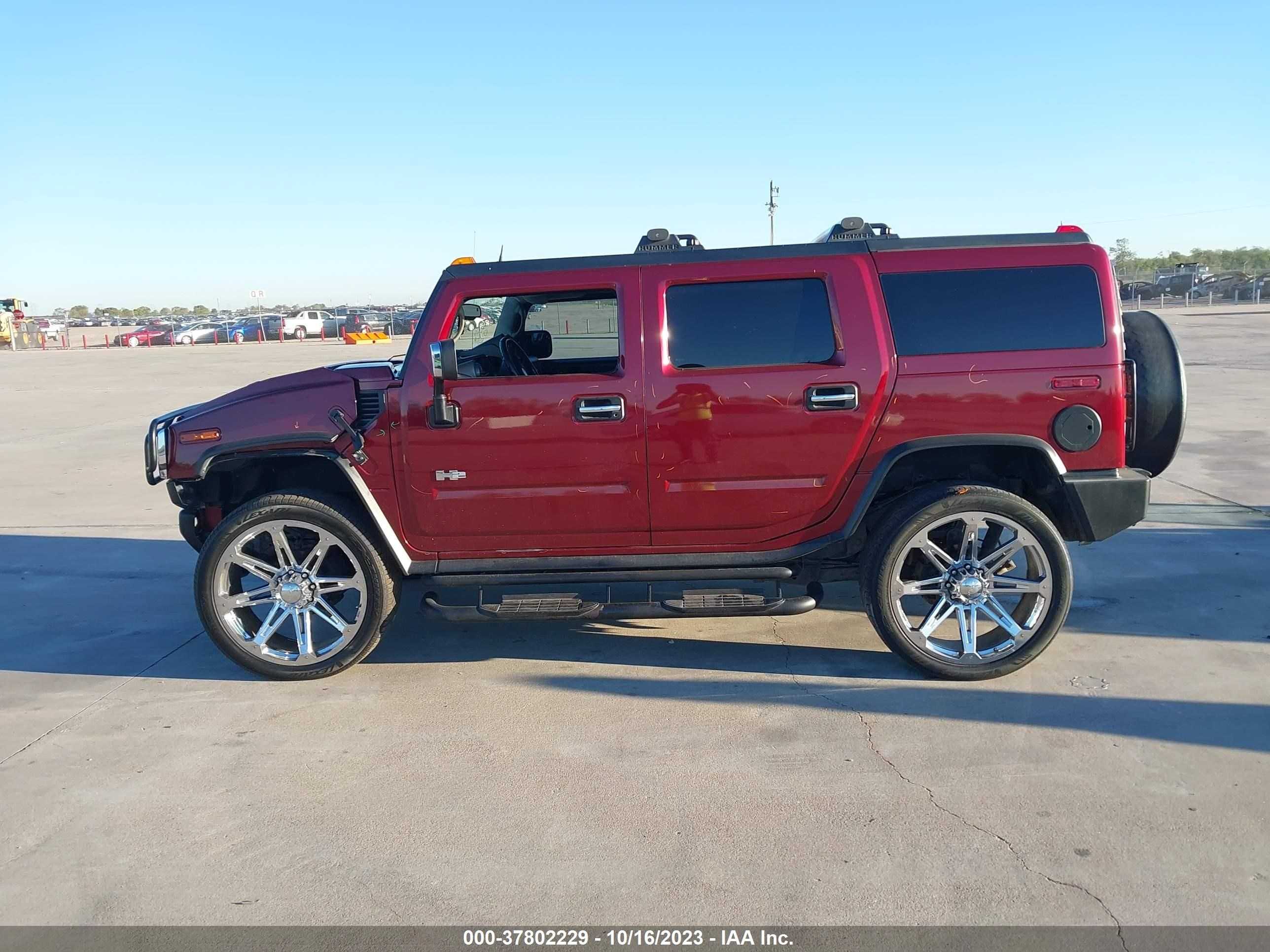 Photo 13 VIN: 5GRGN23UX4H106147 - HUMMER H2 