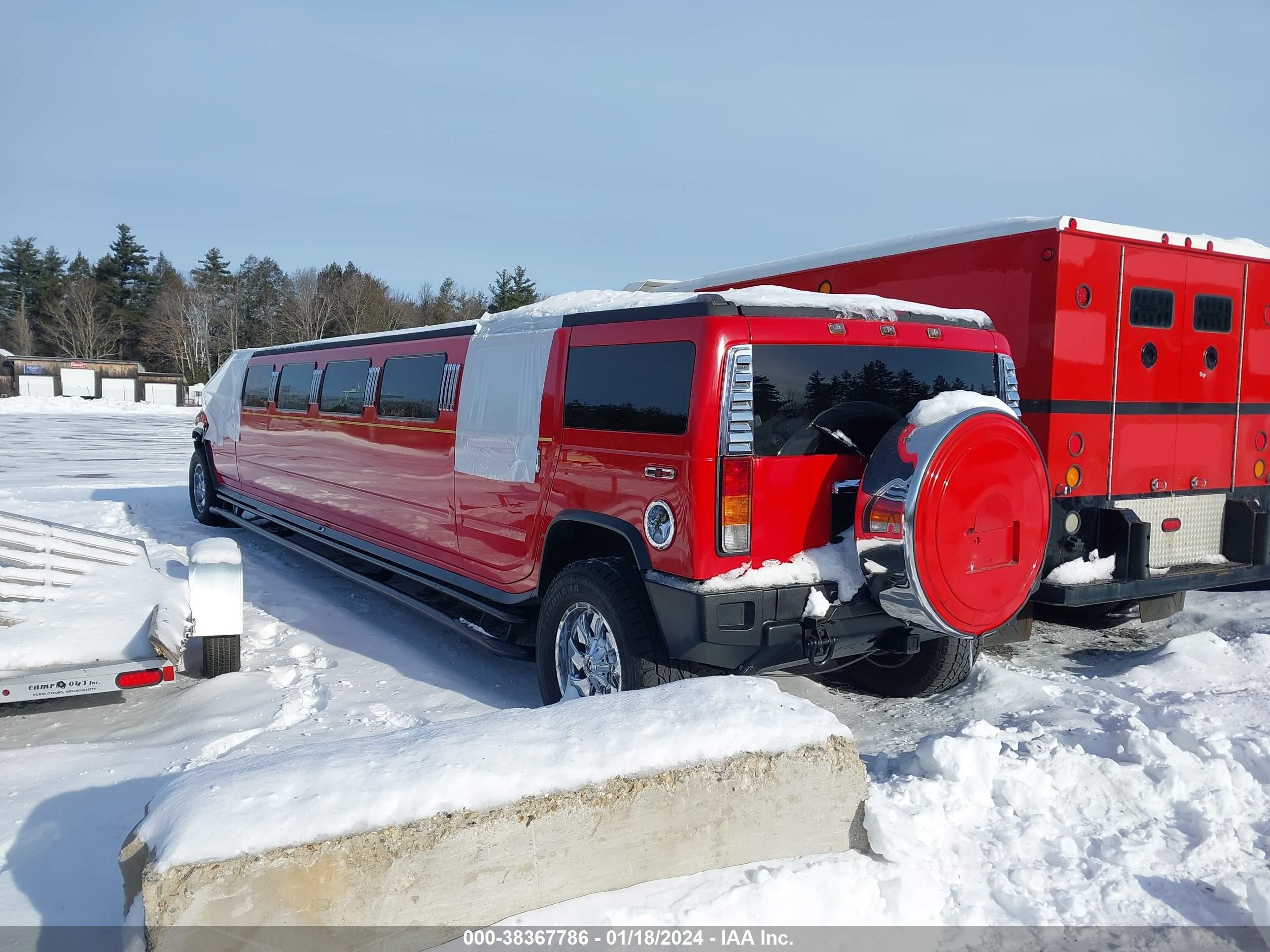 Photo 2 VIN: 5GRGN23UX4H116337 - HUMMER H2 