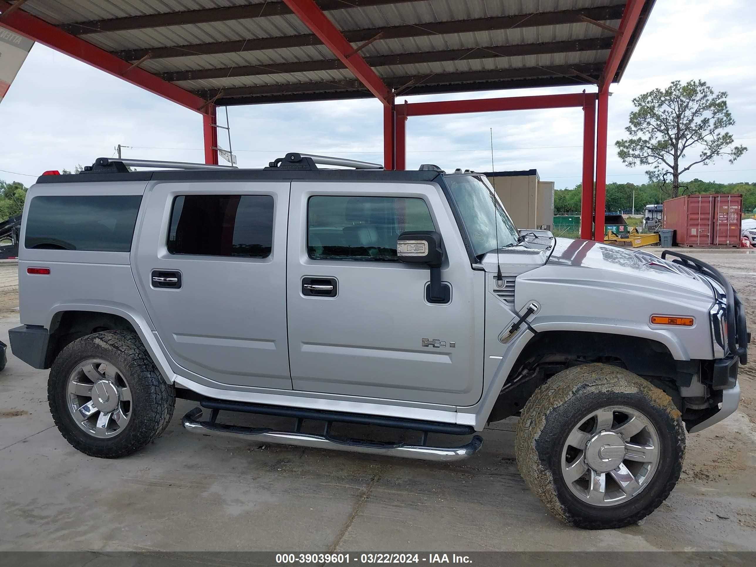 Photo 13 VIN: 5GRGN83289H102090 - HUMMER NULL 