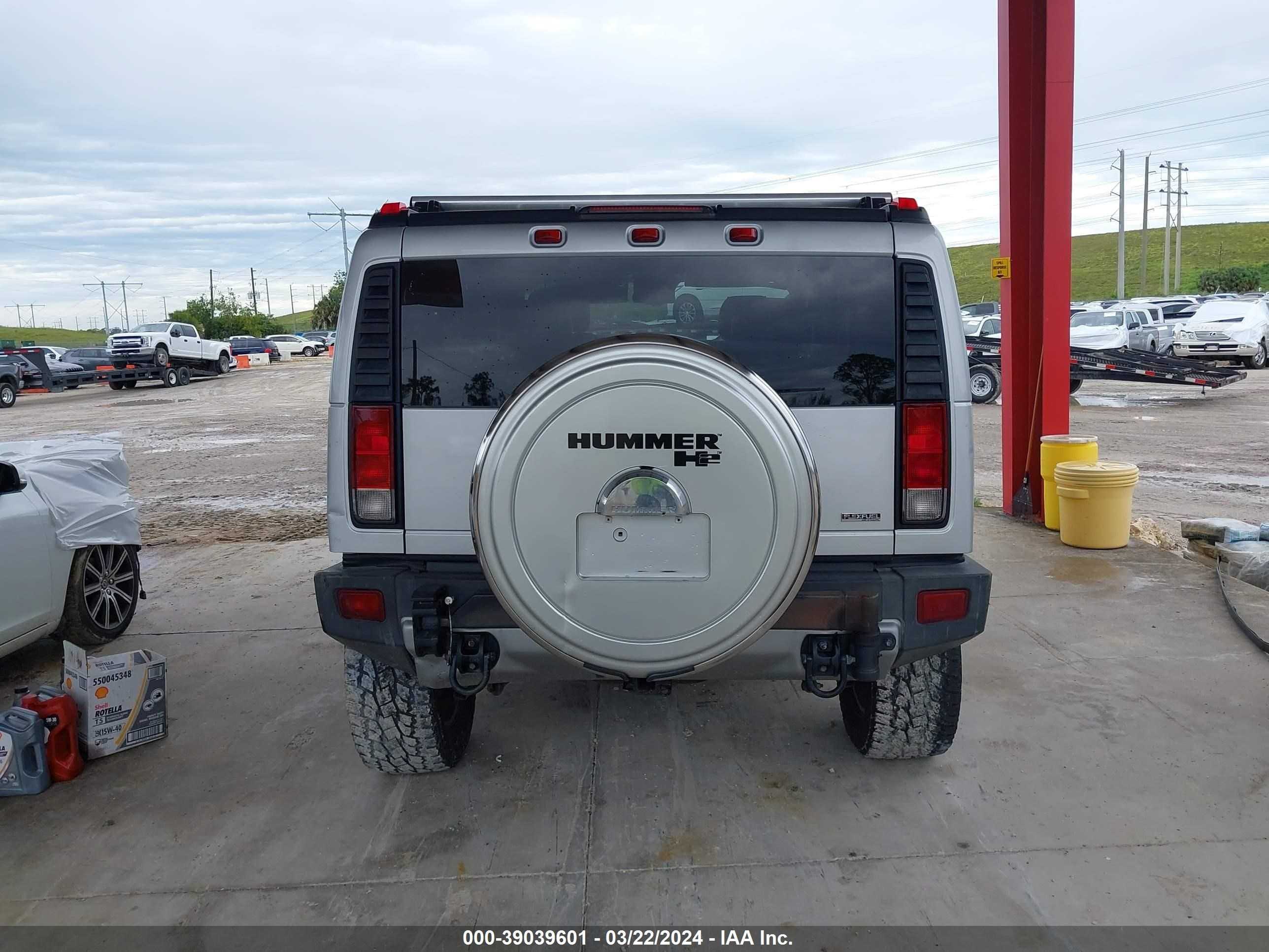 Photo 16 VIN: 5GRGN83289H102090 - HUMMER NULL 