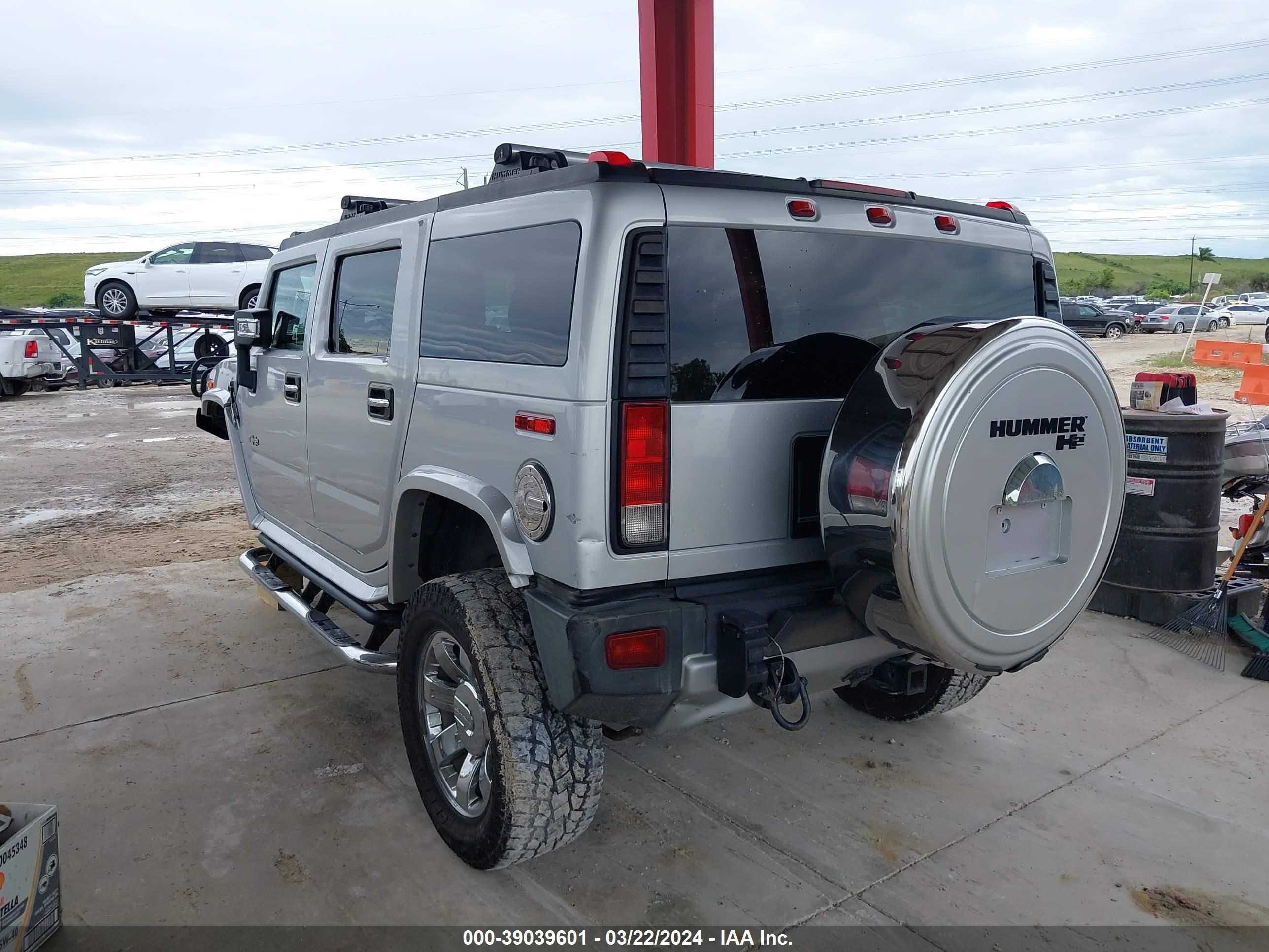 Photo 2 VIN: 5GRGN83289H102090 - HUMMER NULL 