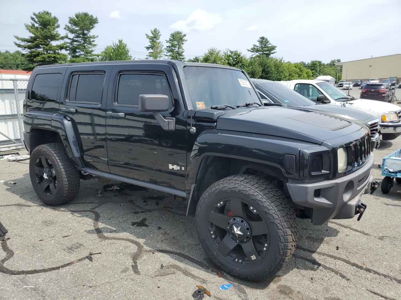 Photo 3 VIN: 5GTDN136068153845 - HUMMER H3 