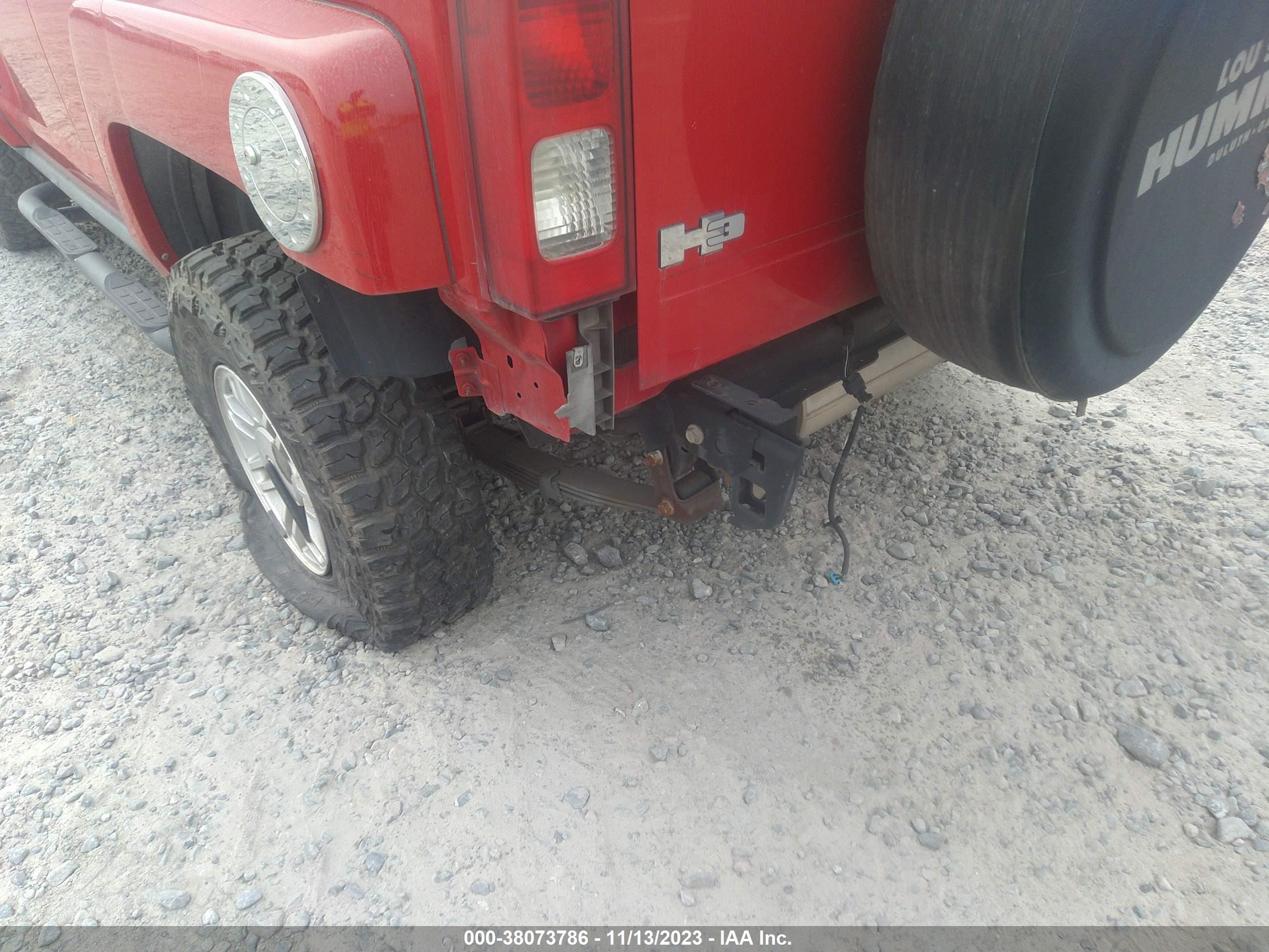 Photo 6 VIN: 5GTDN136068203711 - HUMMER H3 