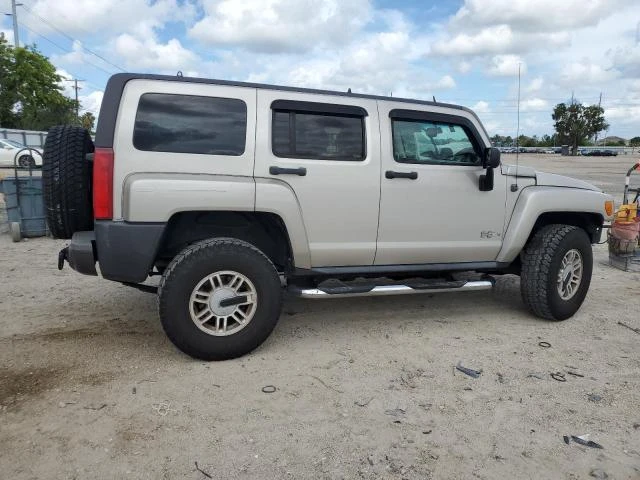 Photo 2 VIN: 5GTDN136168154227 - HUMMER H3 