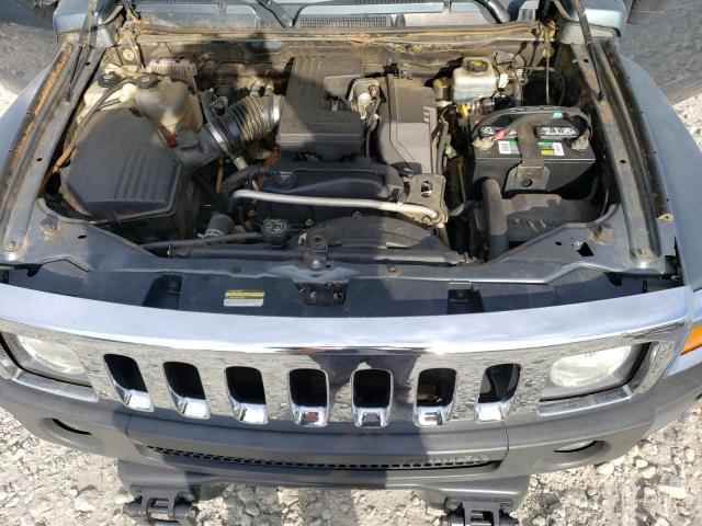 Photo 11 VIN: 5GTDN136168257728 - HUMMER H3 