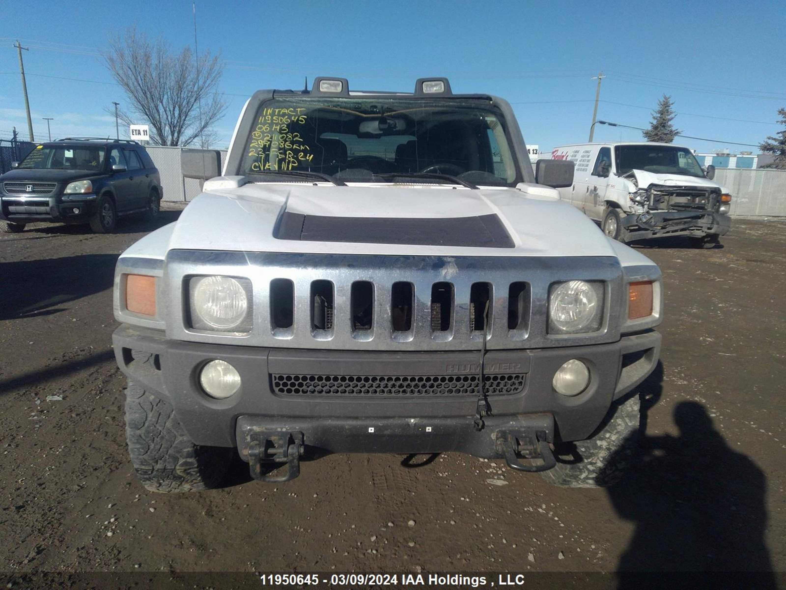 Photo 12 VIN: 5GTDN136268211082 - HUMMER H3 