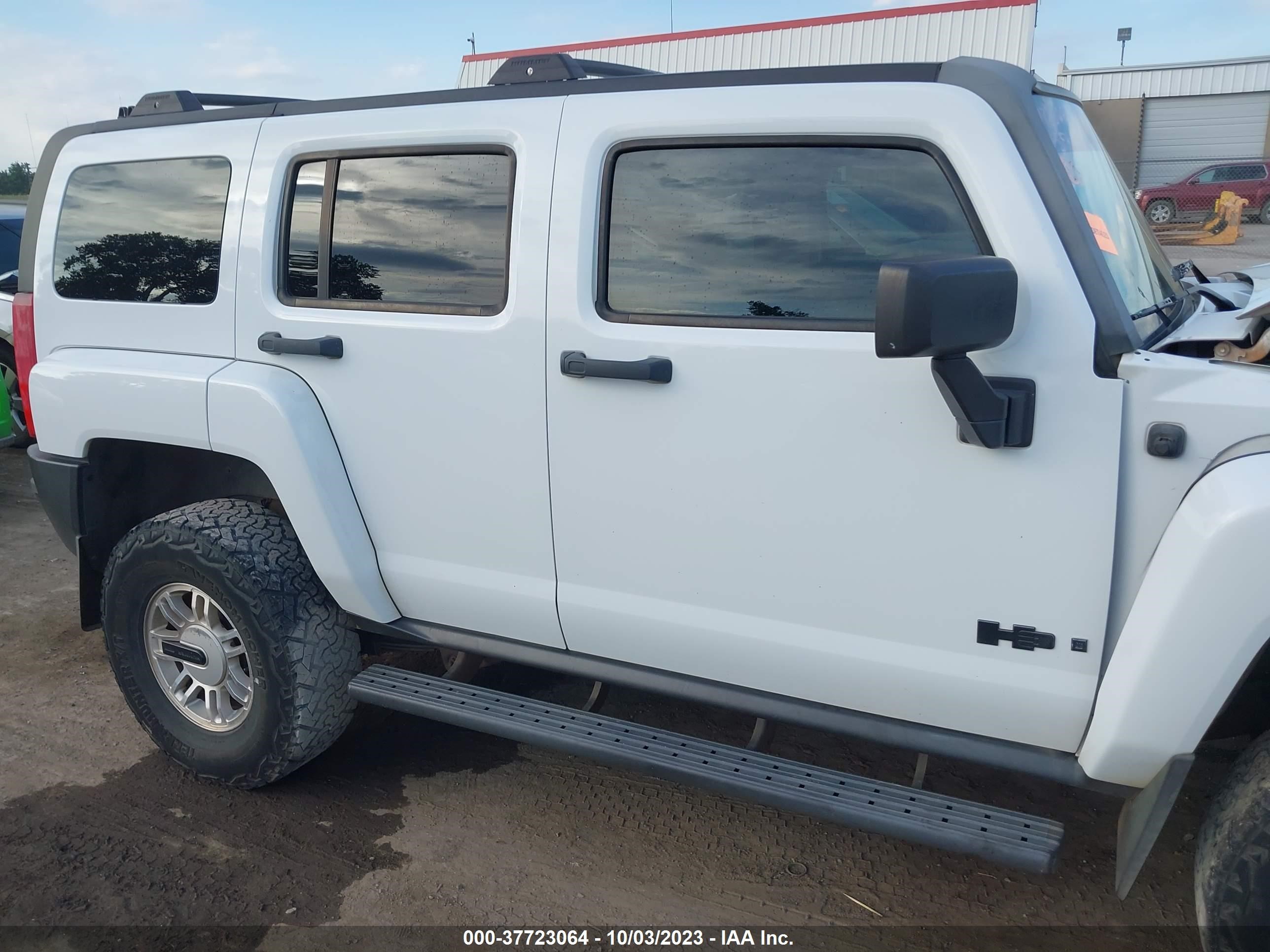 Photo 12 VIN: 5GTDN136468102655 - HUMMER H3 