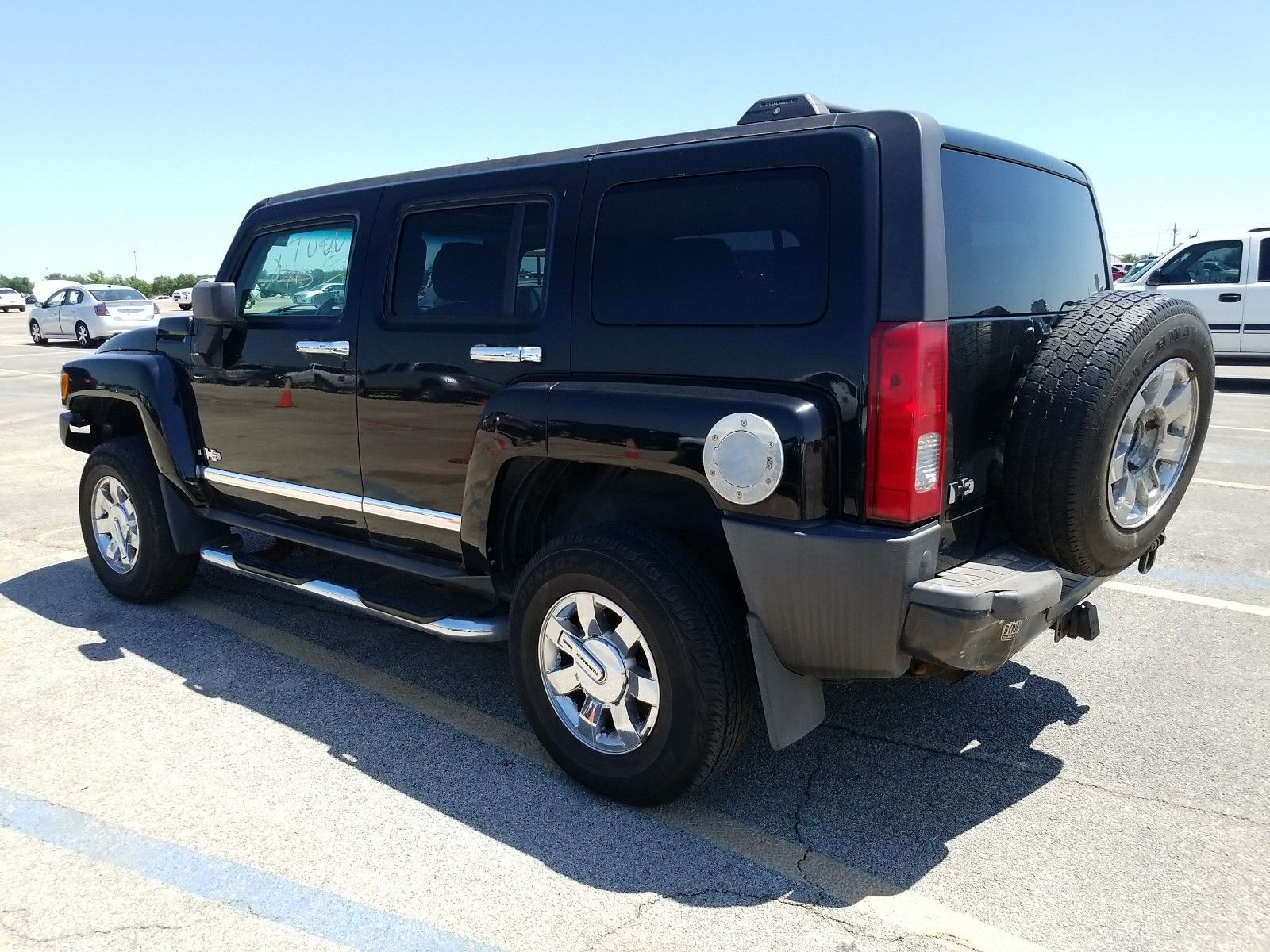 Photo 1 VIN: 5GTDN136468109119 - HUMMER H3 