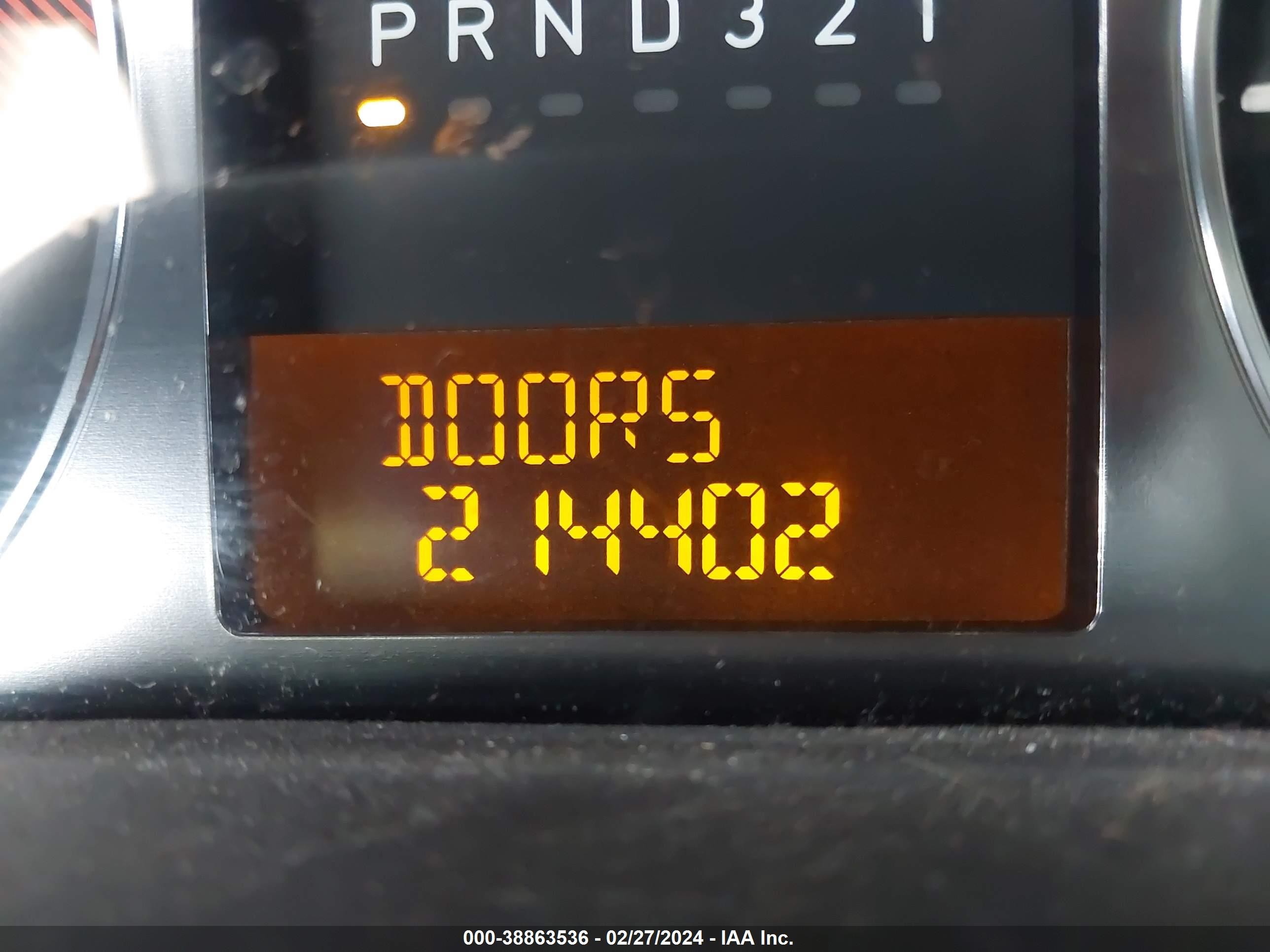 Photo 6 VIN: 5GTDN136568153453 - HUMMER H2 