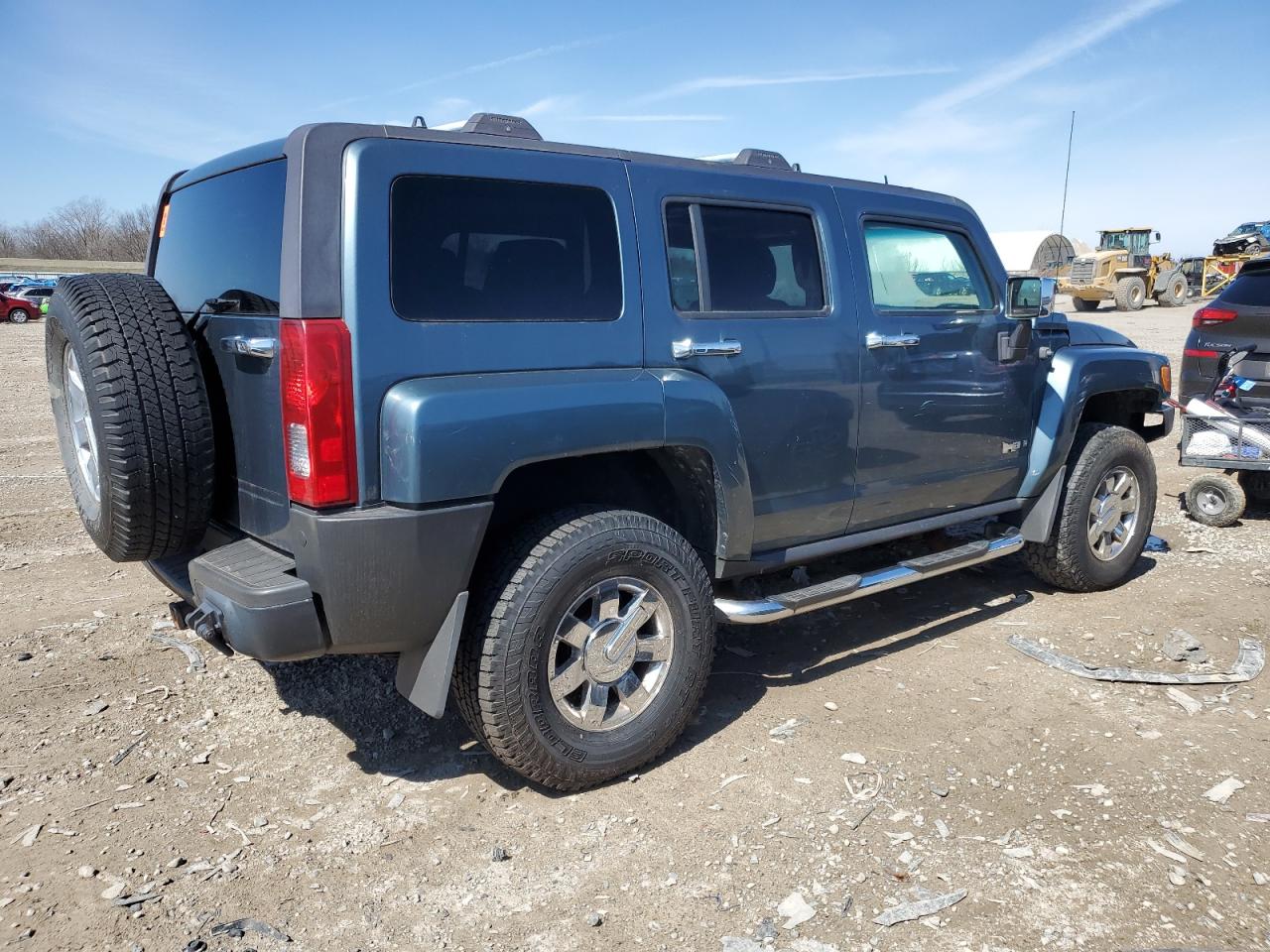 Photo 2 VIN: 5GTDN136568167479 - HUMMER H3 