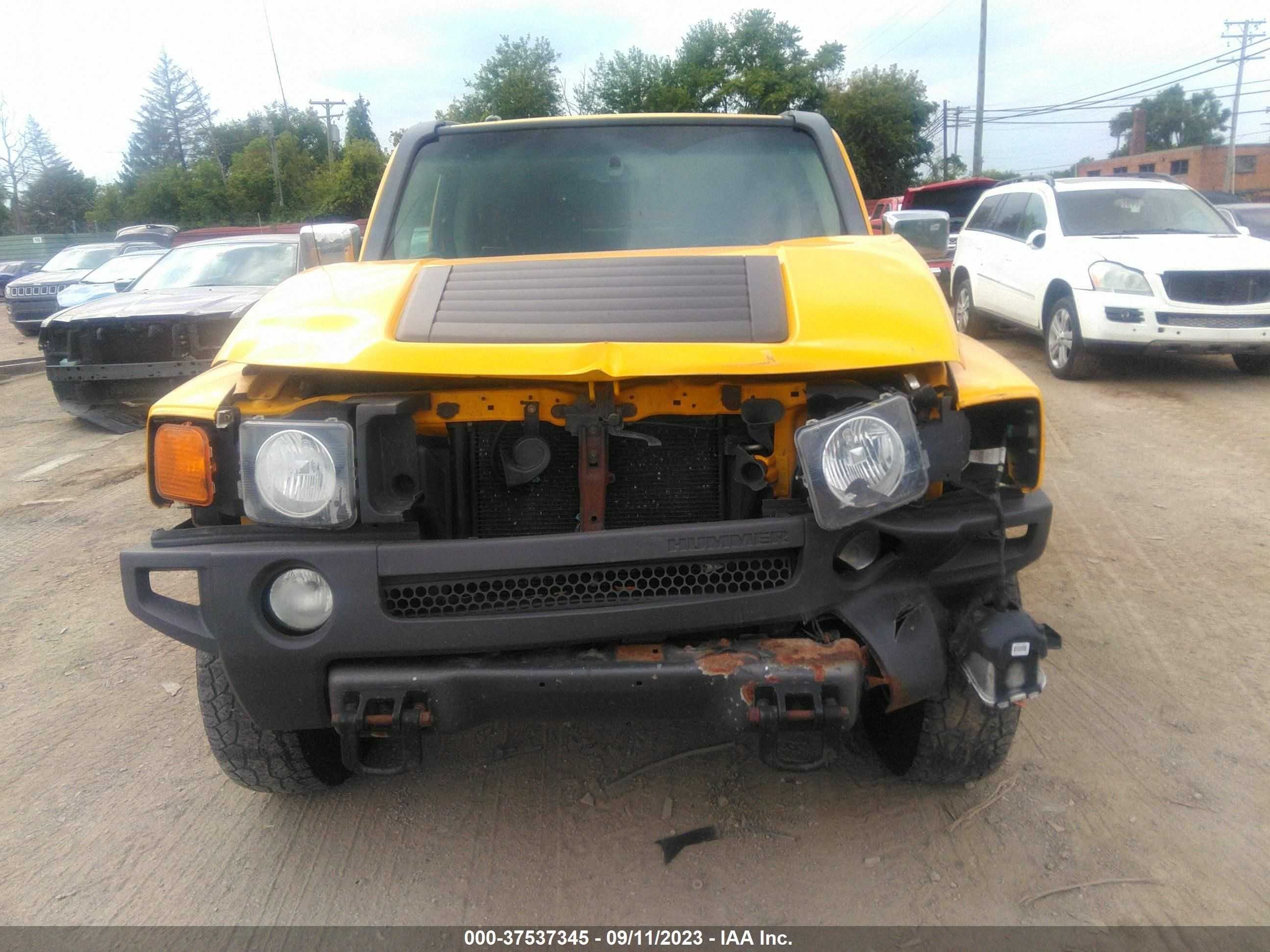 Photo 5 VIN: 5GTDN136568222268 - HUMMER H3 