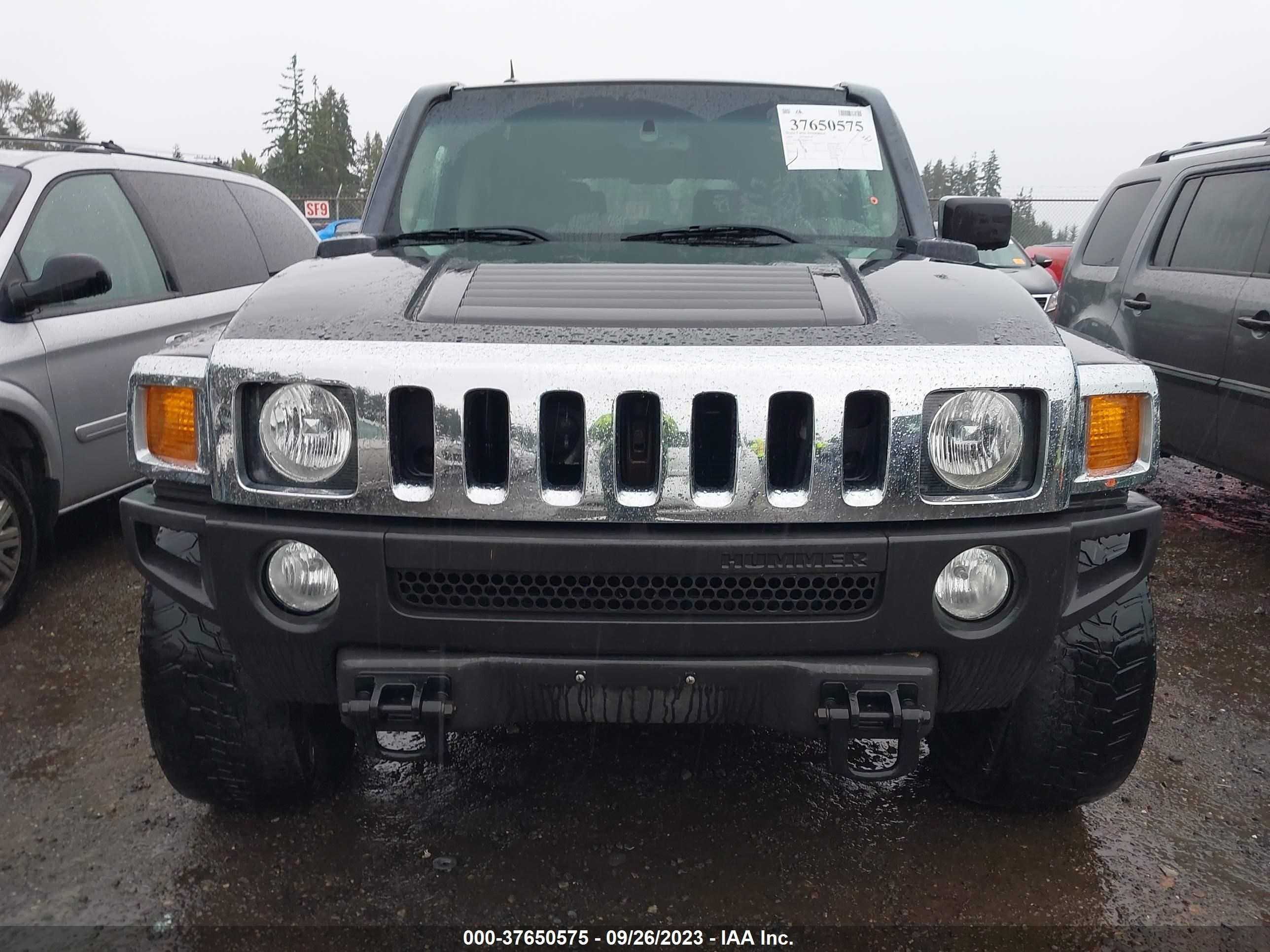 Photo 11 VIN: 5GTDN136568263399 - HUMMER H3 