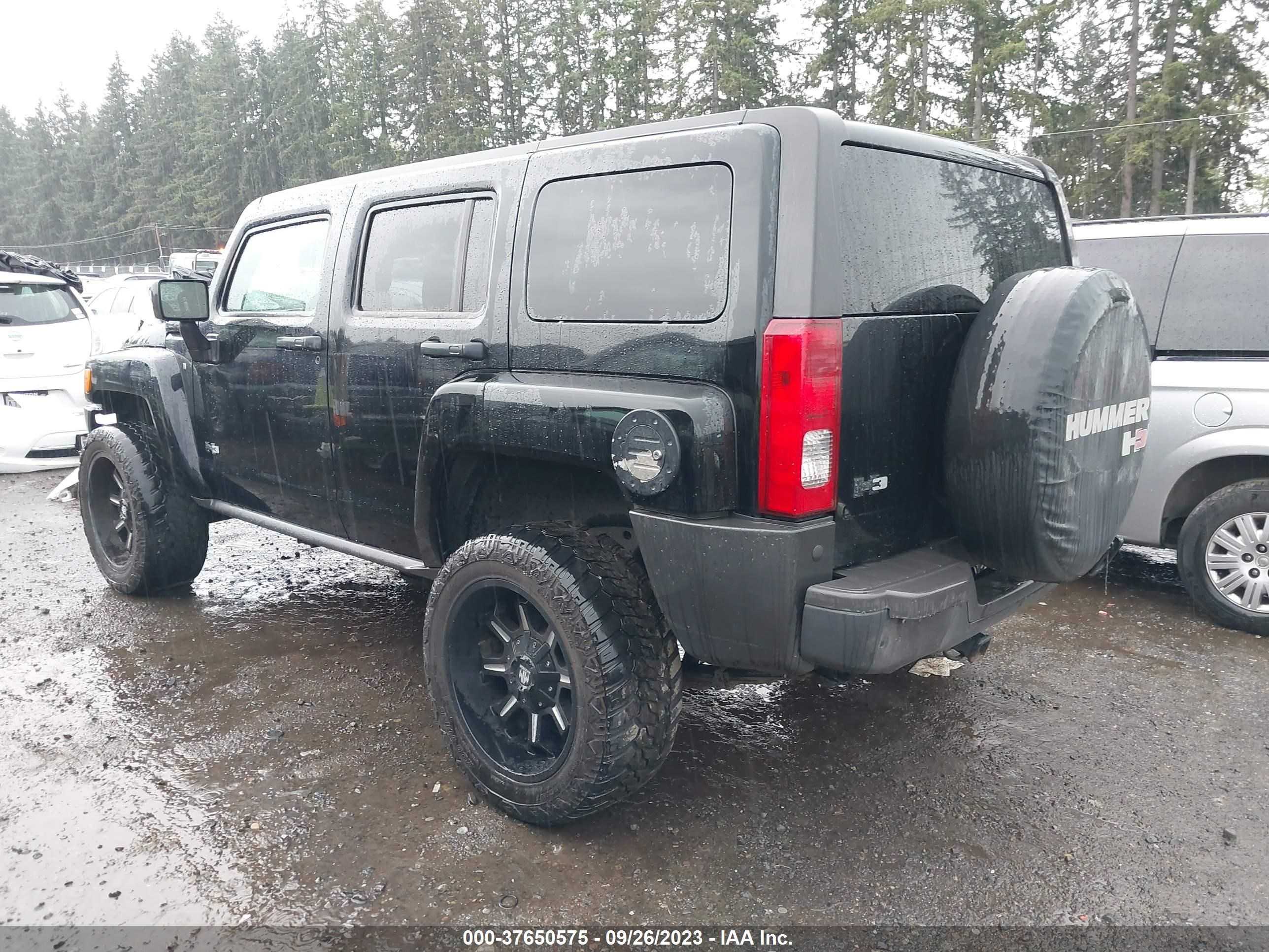 Photo 13 VIN: 5GTDN136568263399 - HUMMER H3 