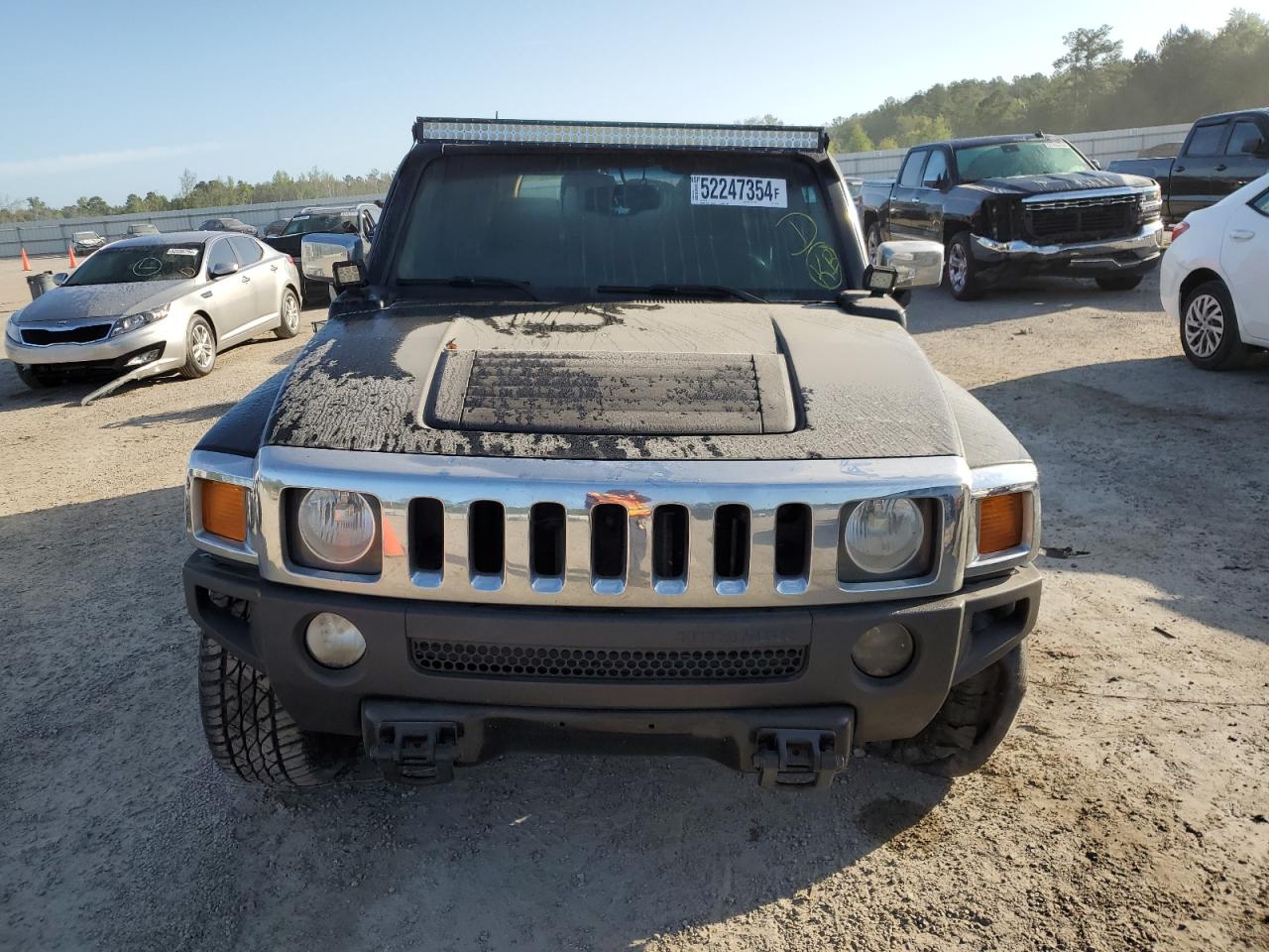 Photo 4 VIN: 5GTDN136568328400 - HUMMER H3 