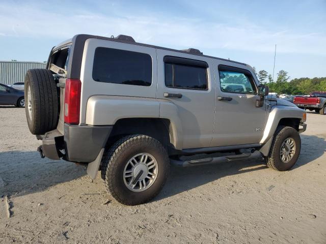 Photo 2 VIN: 5GTDN136768109695 - HUMMER H3 