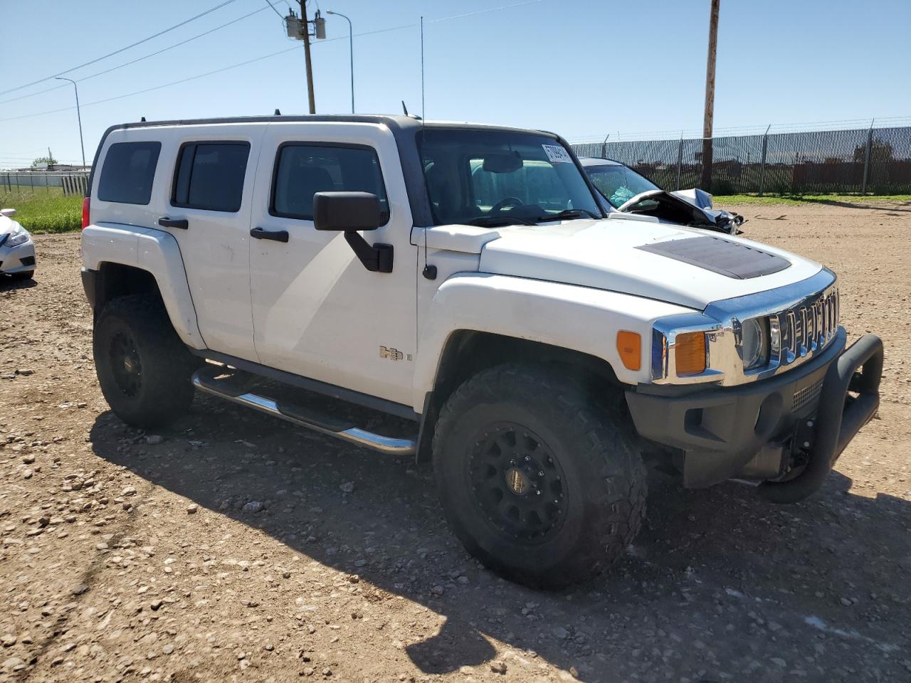 Photo 3 VIN: 5GTDN136868145525 - HUMMER H3 