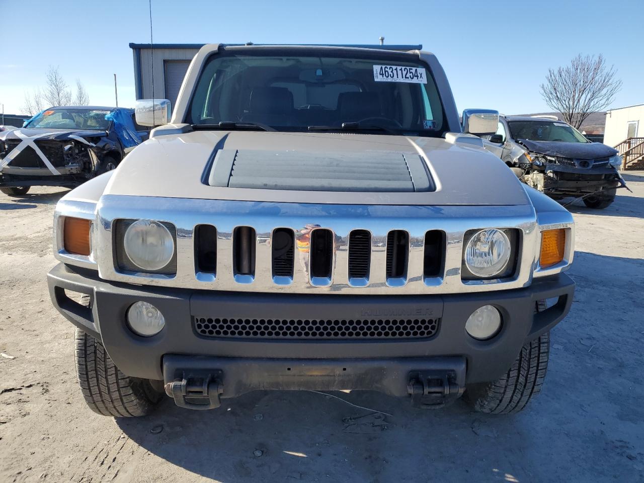 Photo 4 VIN: 5GTDN136968119046 - HUMMER H3 