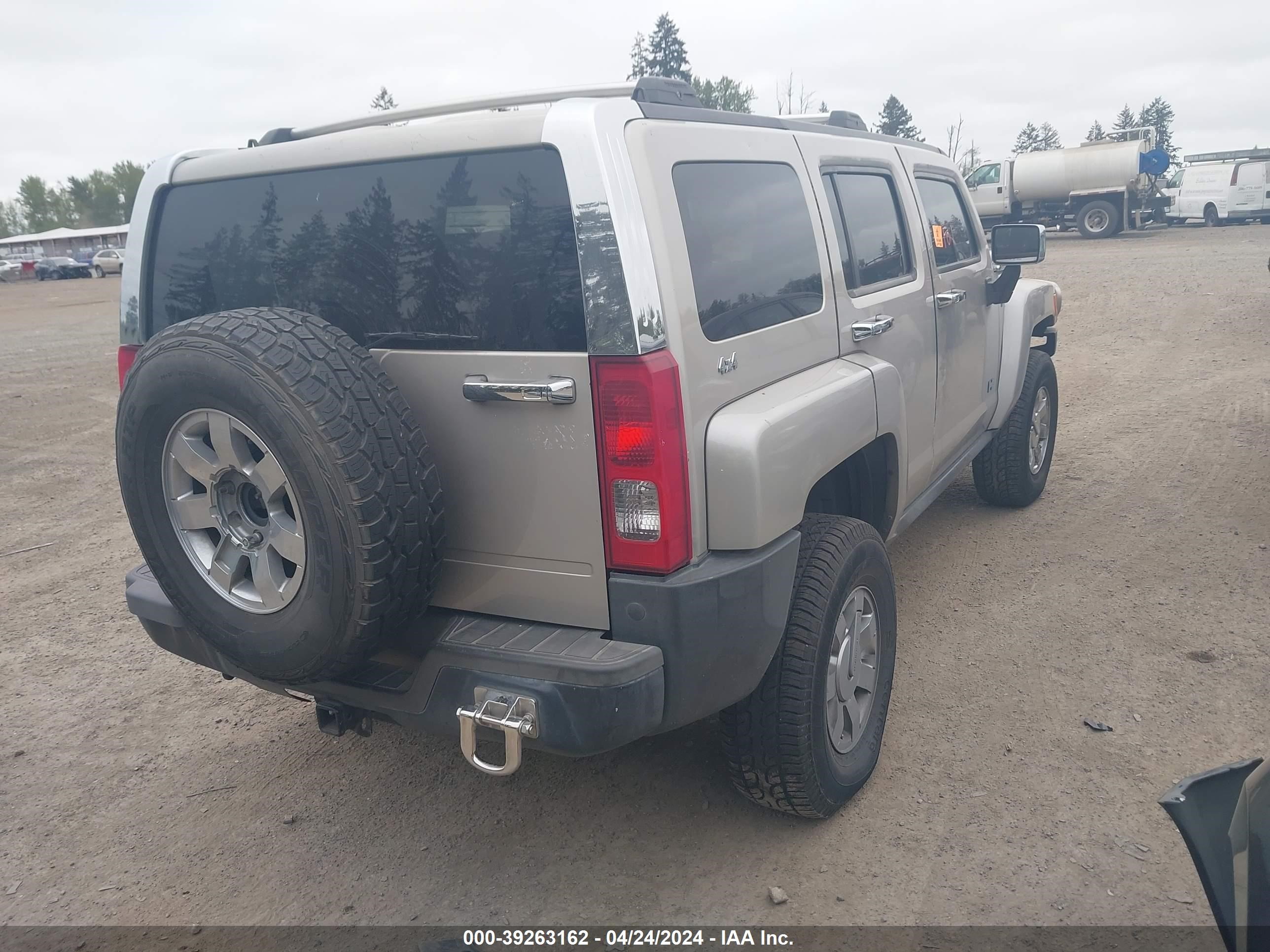 Photo 3 VIN: 5GTDN136968207787 - HUMMER NULL 