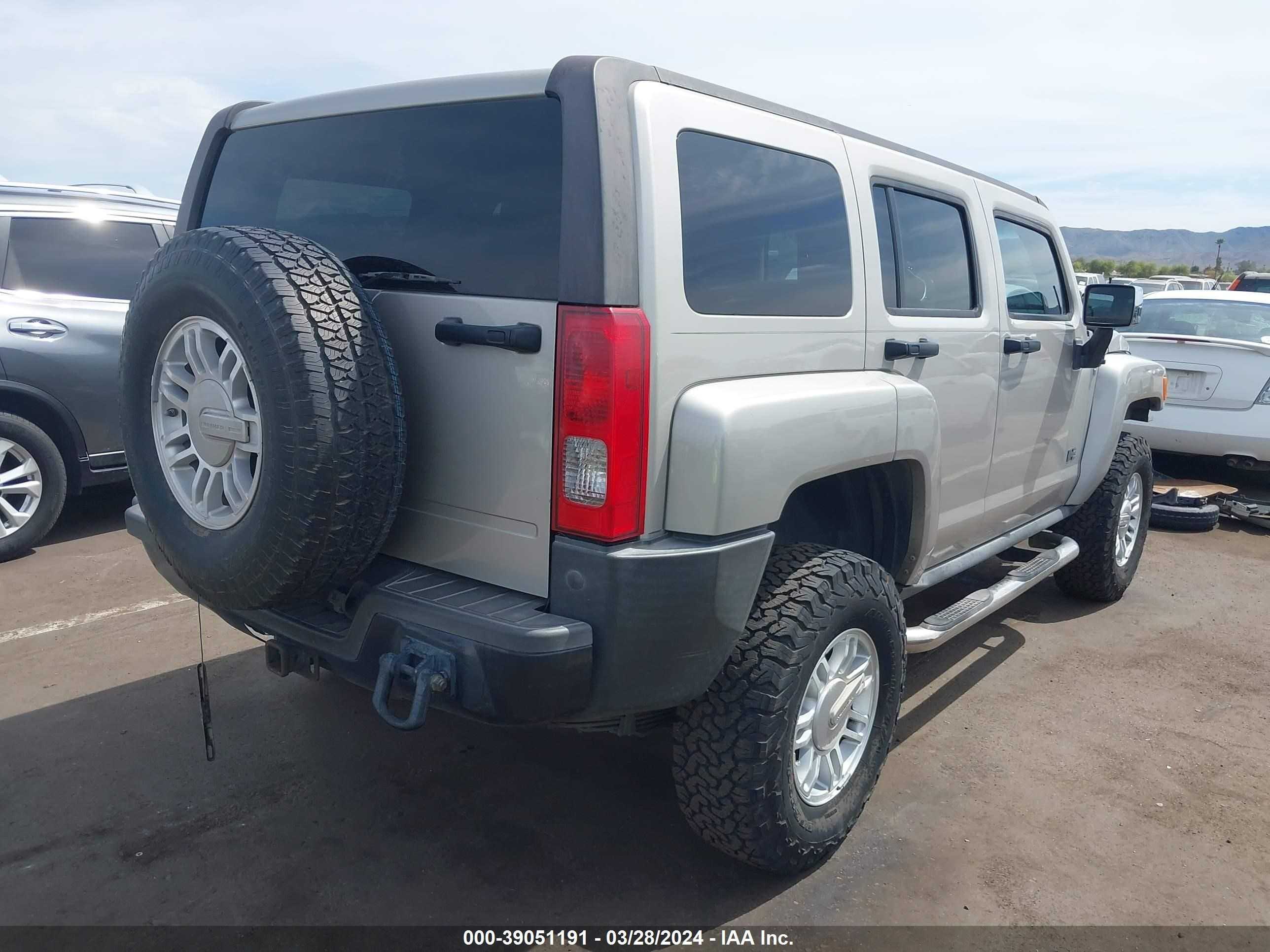 Photo 3 VIN: 5GTDN136968227408 - HUMMER NULL 