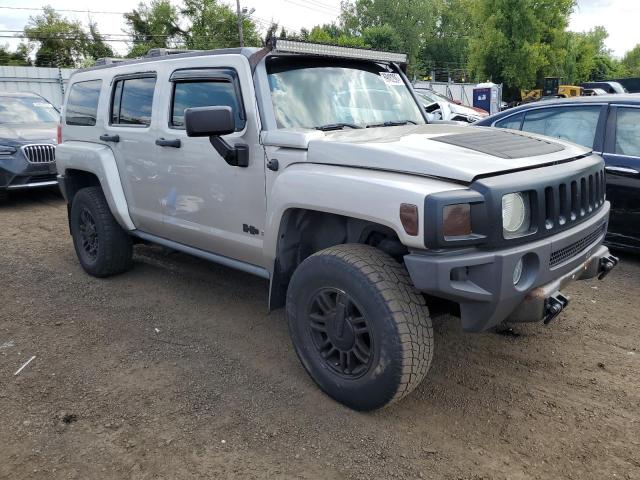 Photo 3 VIN: 5GTDN136X68196363 - HUMMER H3 