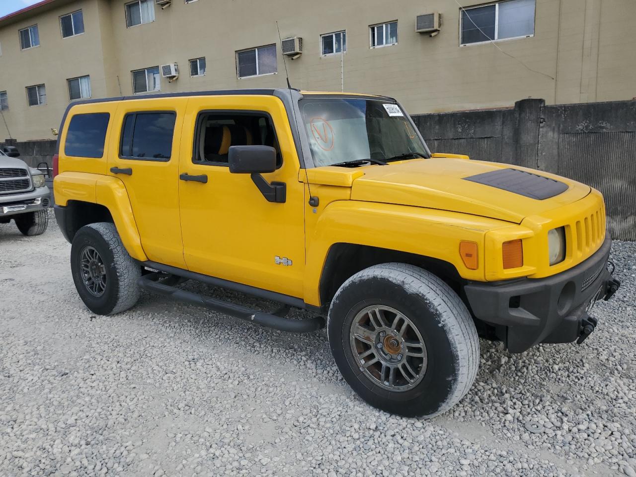 Photo 3 VIN: 5GTDN13E078192282 - HUMMER H3 