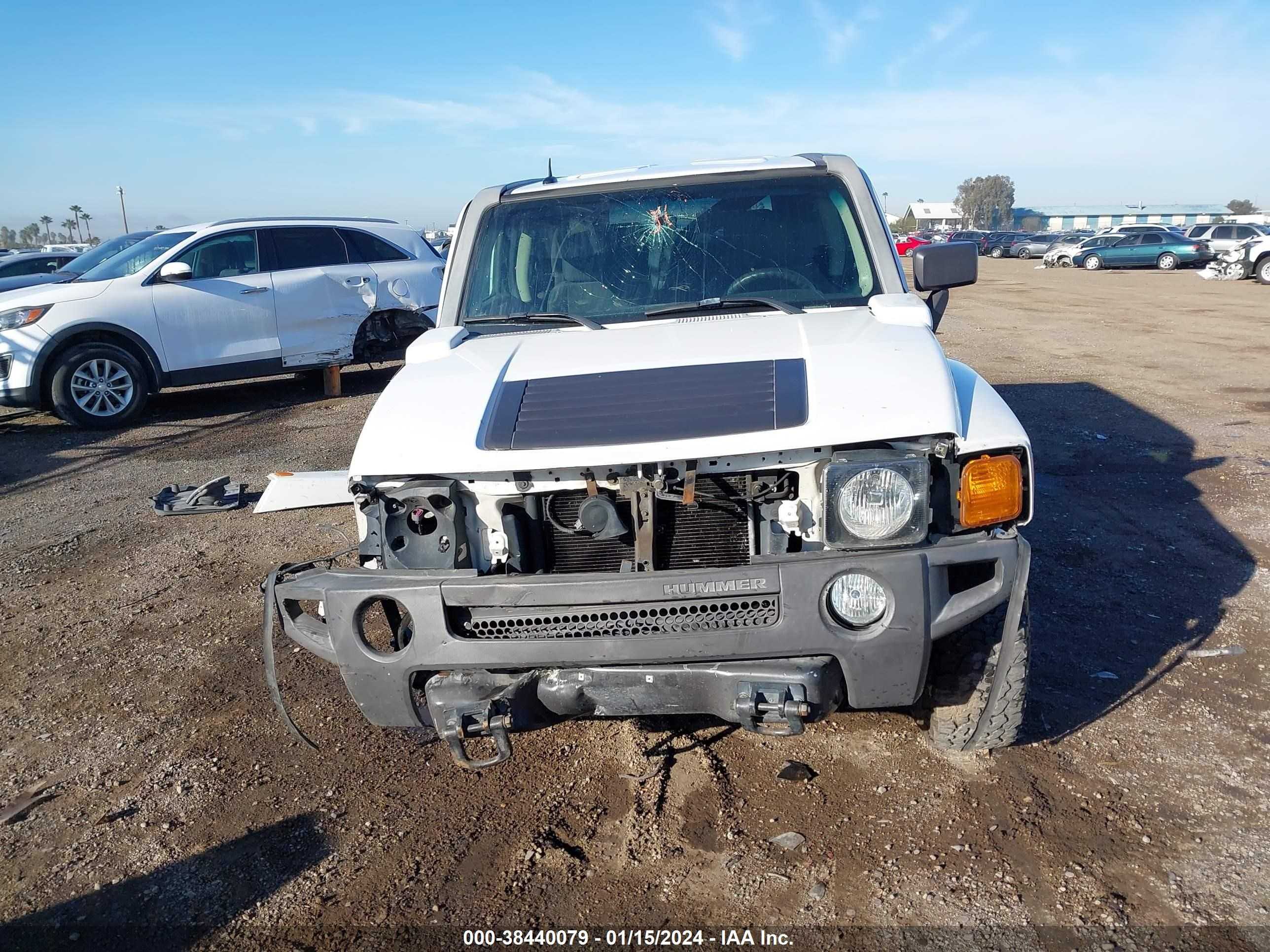 Photo 11 VIN: 5GTDN13E078227063 - HUMMER H3 