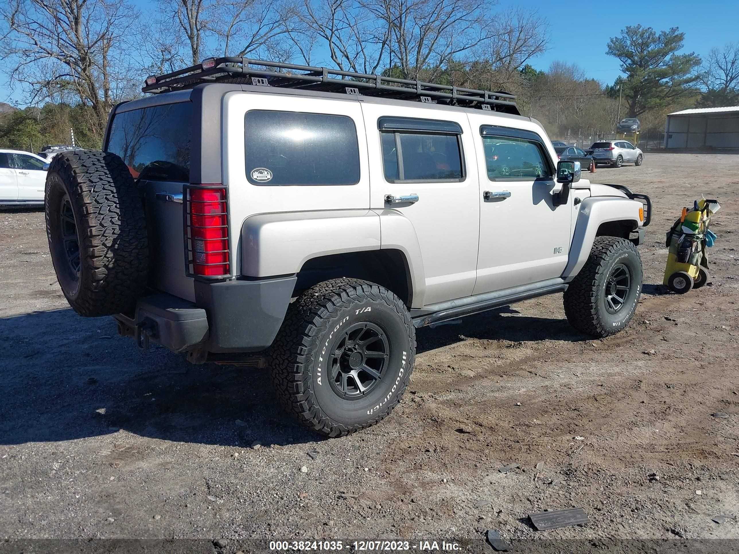 Photo 3 VIN: 5GTDN13E178100595 - HUMMER H3 