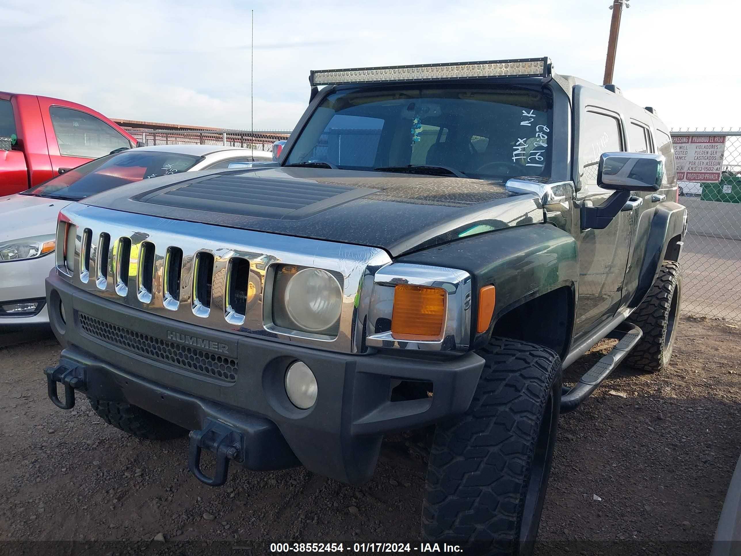 Photo 1 VIN: 5GTDN13E178121222 - HUMMER H3 