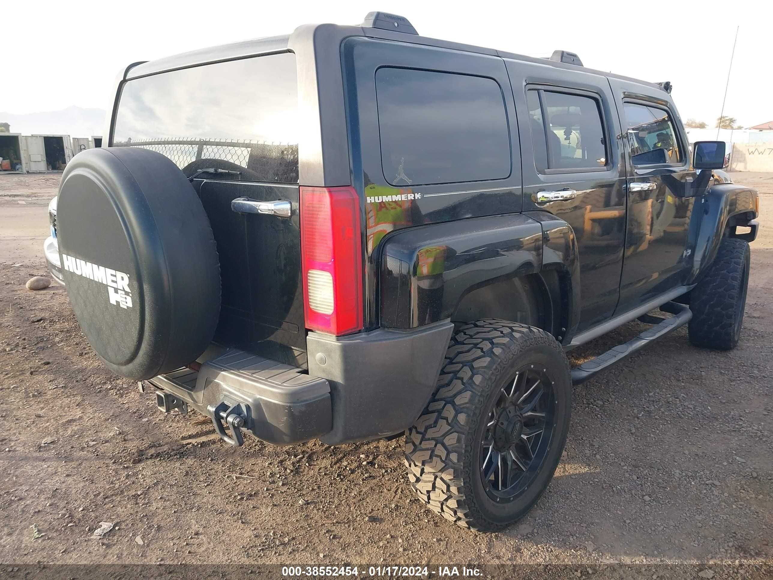 Photo 3 VIN: 5GTDN13E178121222 - HUMMER H3 