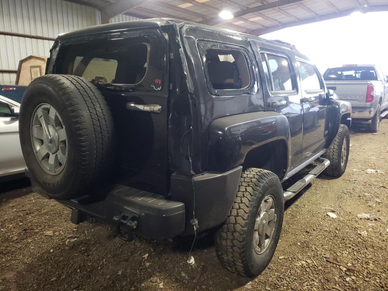 Photo 3 VIN: 5GTDN13E178187253 - HUMMER H3 