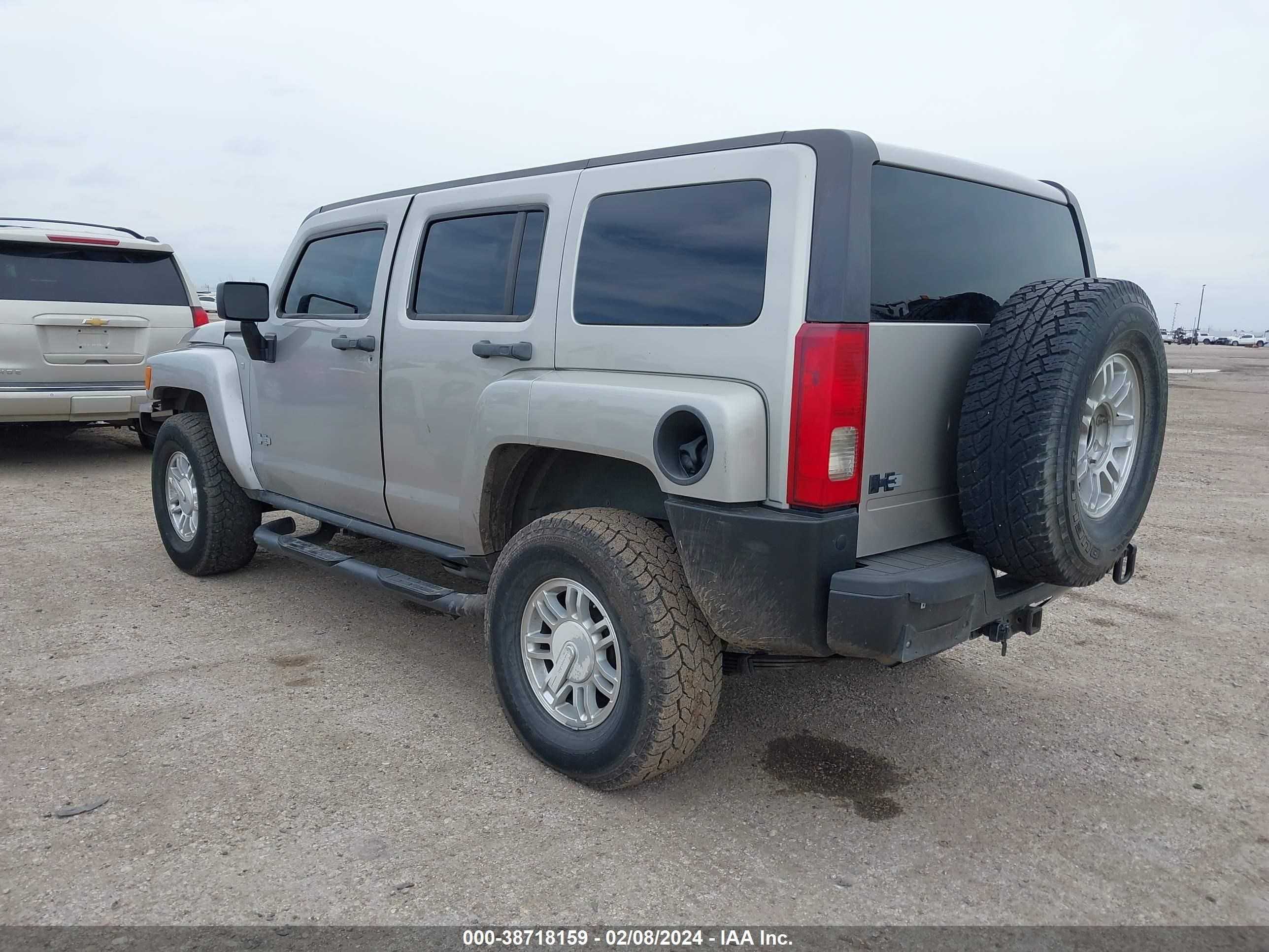 Photo 2 VIN: 5GTDN13E278163026 - HUMMER NULL 