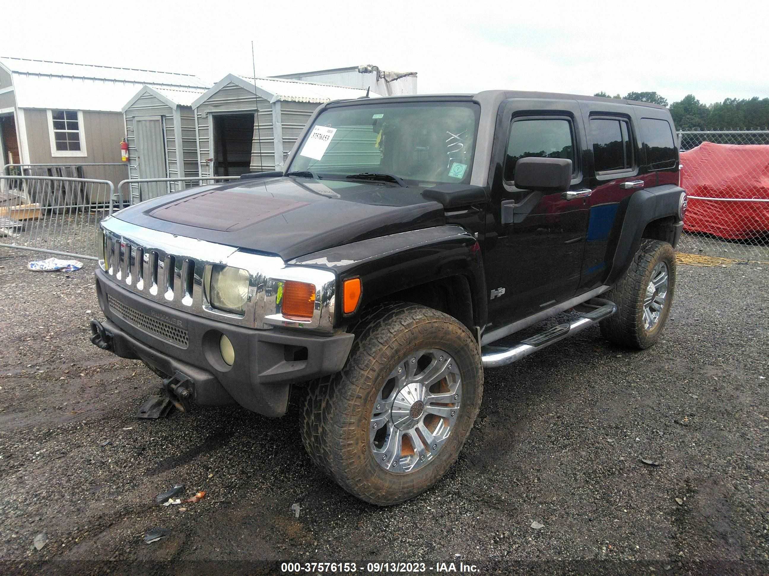 Photo 1 VIN: 5GTDN13E278195037 - HUMMER H3 