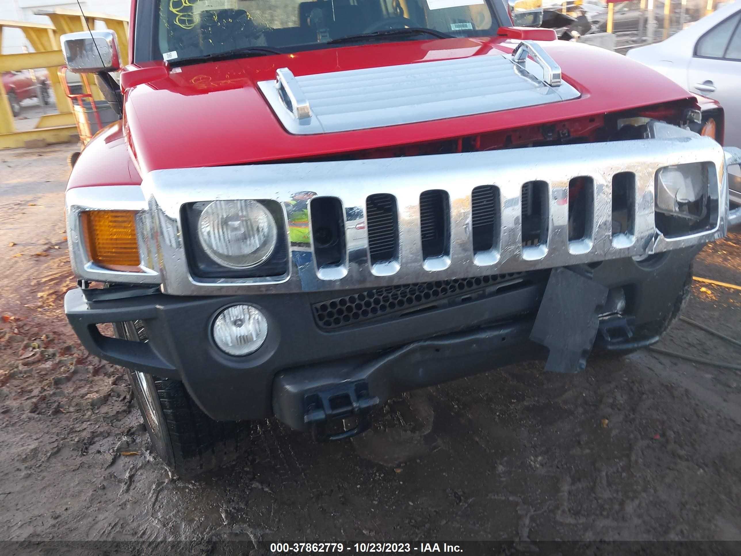 Photo 11 VIN: 5GTDN13E278209325 - HUMMER H3 