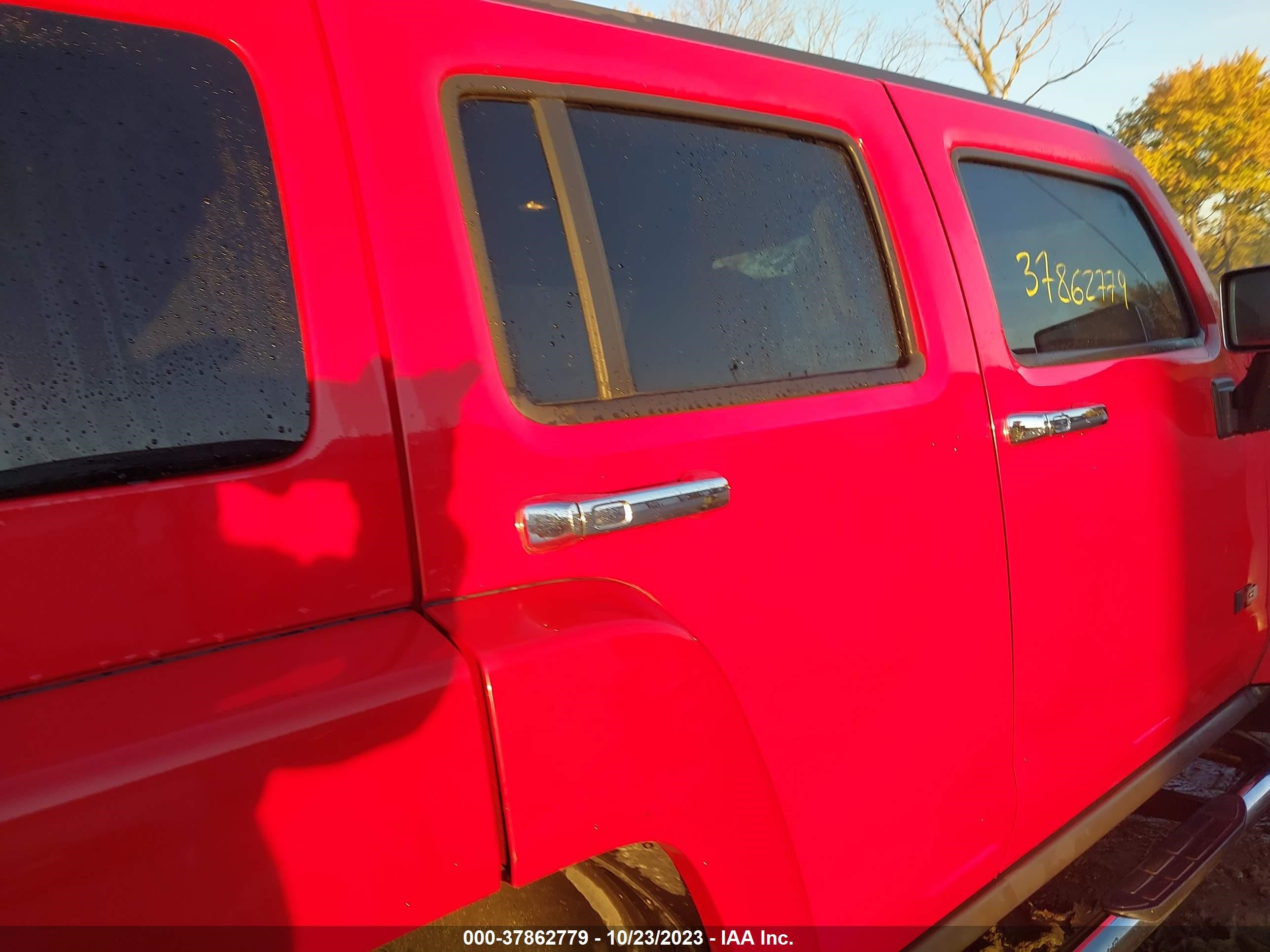 Photo 12 VIN: 5GTDN13E278209325 - HUMMER H3 