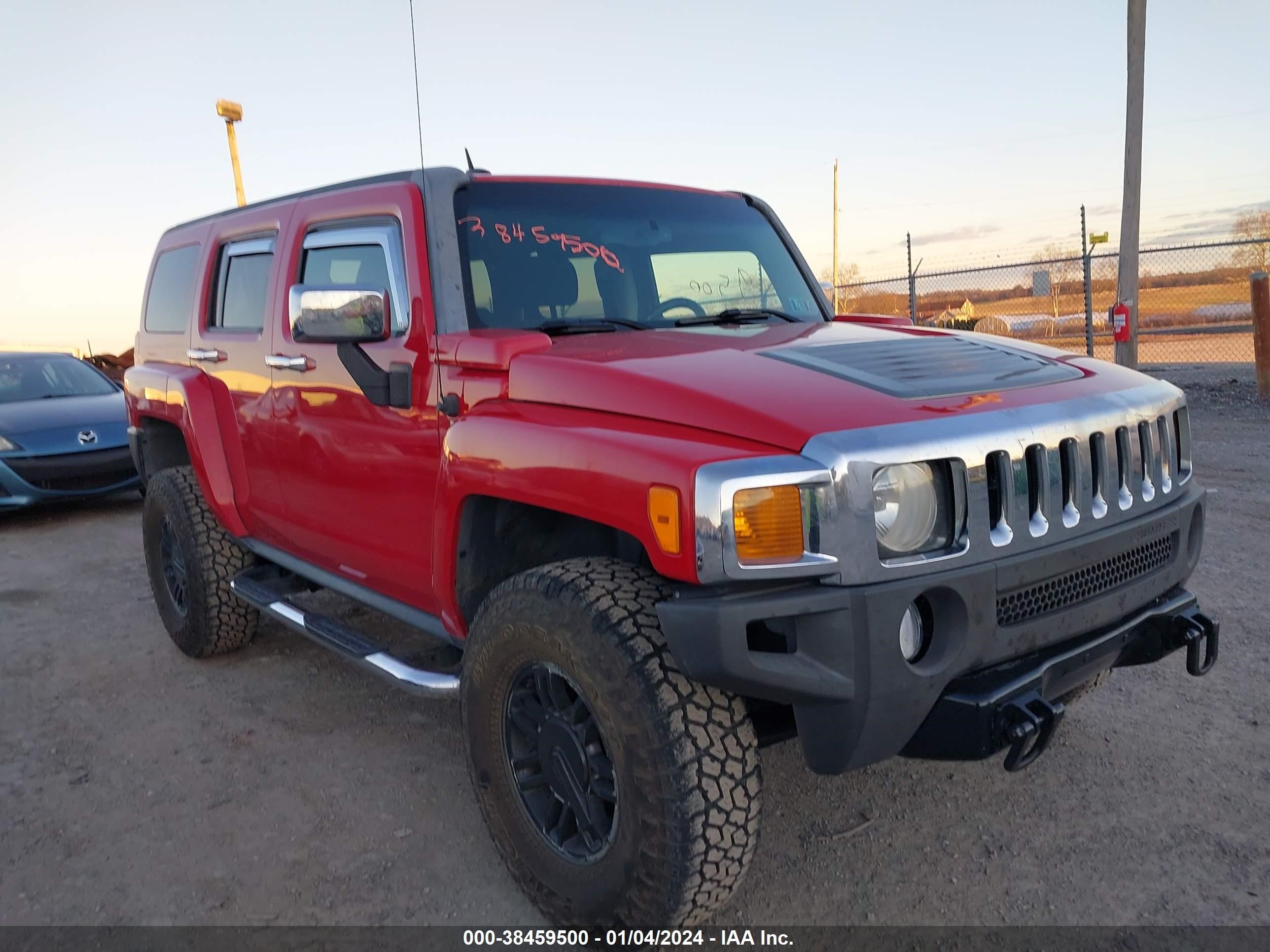 Photo 0 VIN: 5GTDN13E278243670 - HUMMER H3 