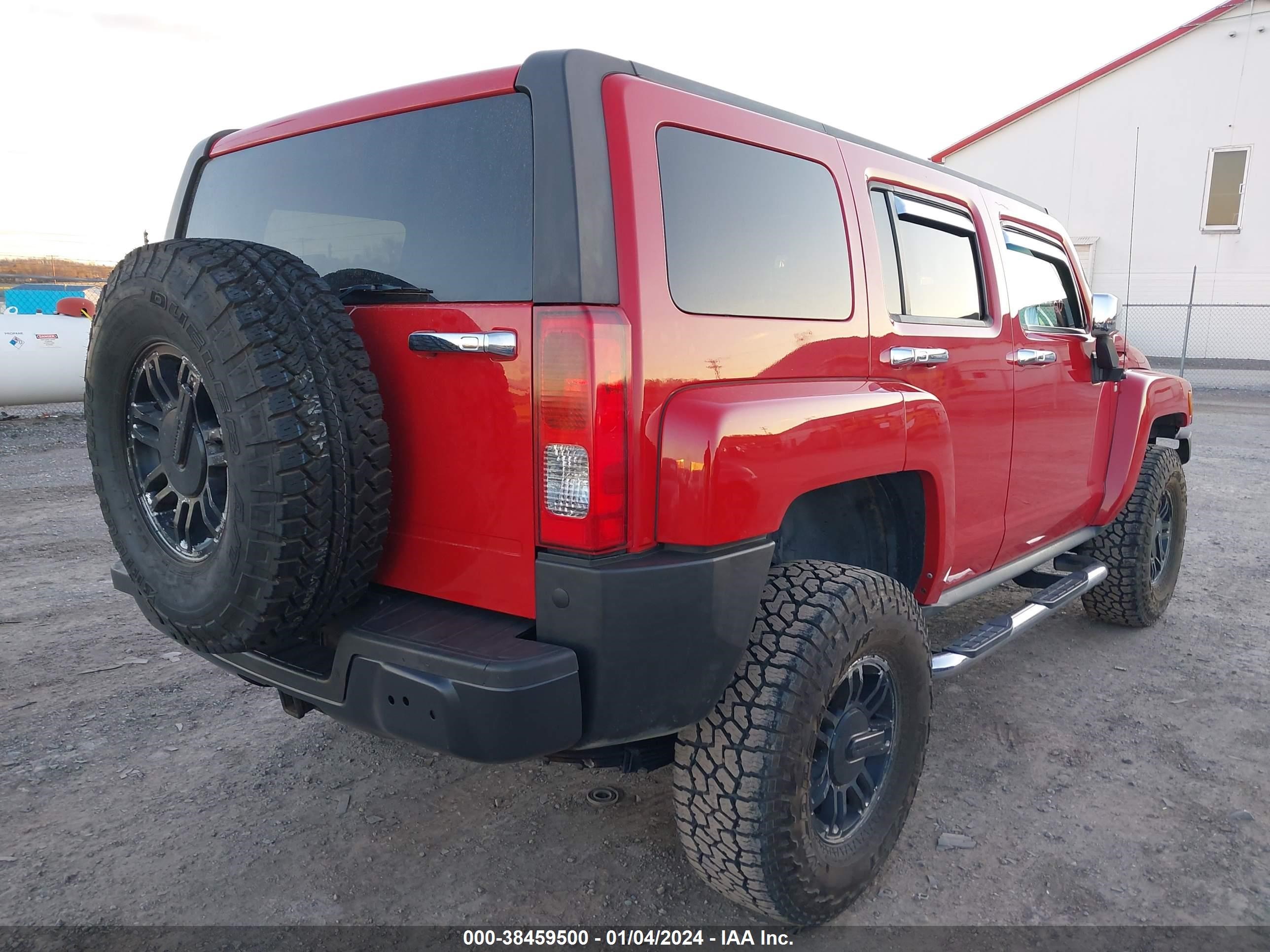 Photo 3 VIN: 5GTDN13E278243670 - HUMMER H3 